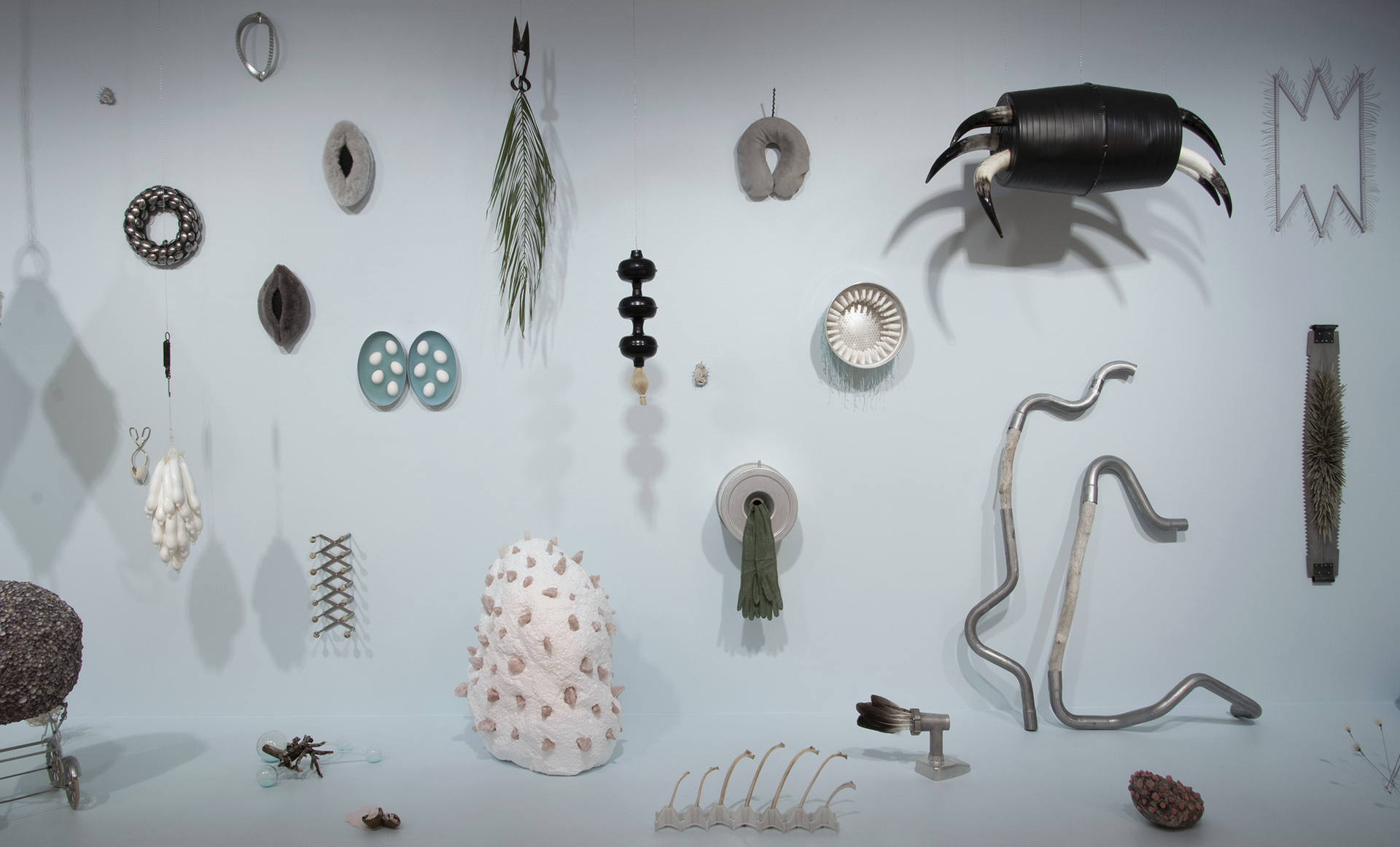 Anastasia Savinova, We Swim in One Water, act IV, ocean blue / 2021, installation view 4