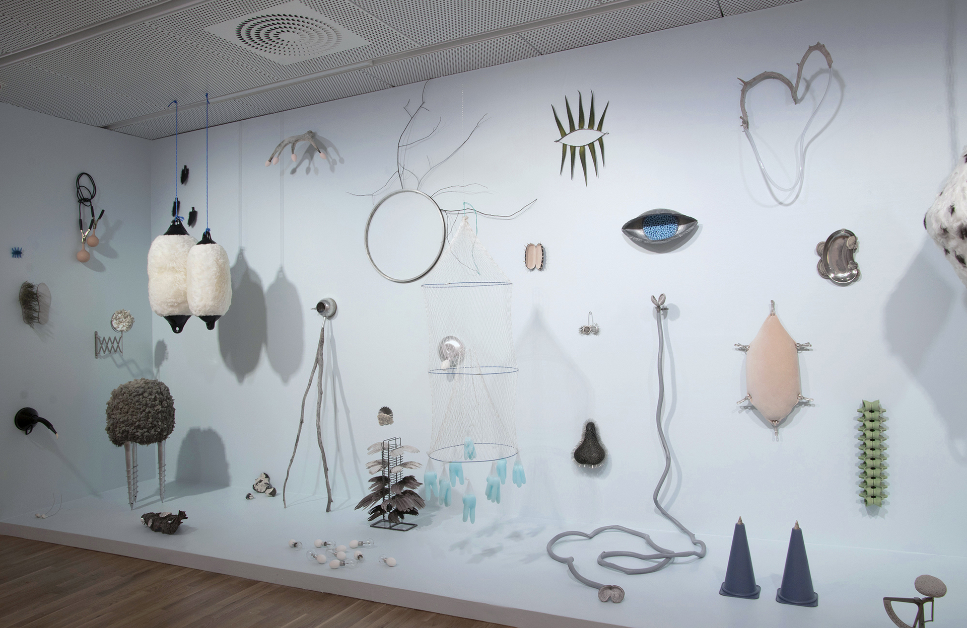 Anastasia Savinova, We Swim in One Water, act IV, ocean blue / 2021, installation view 5