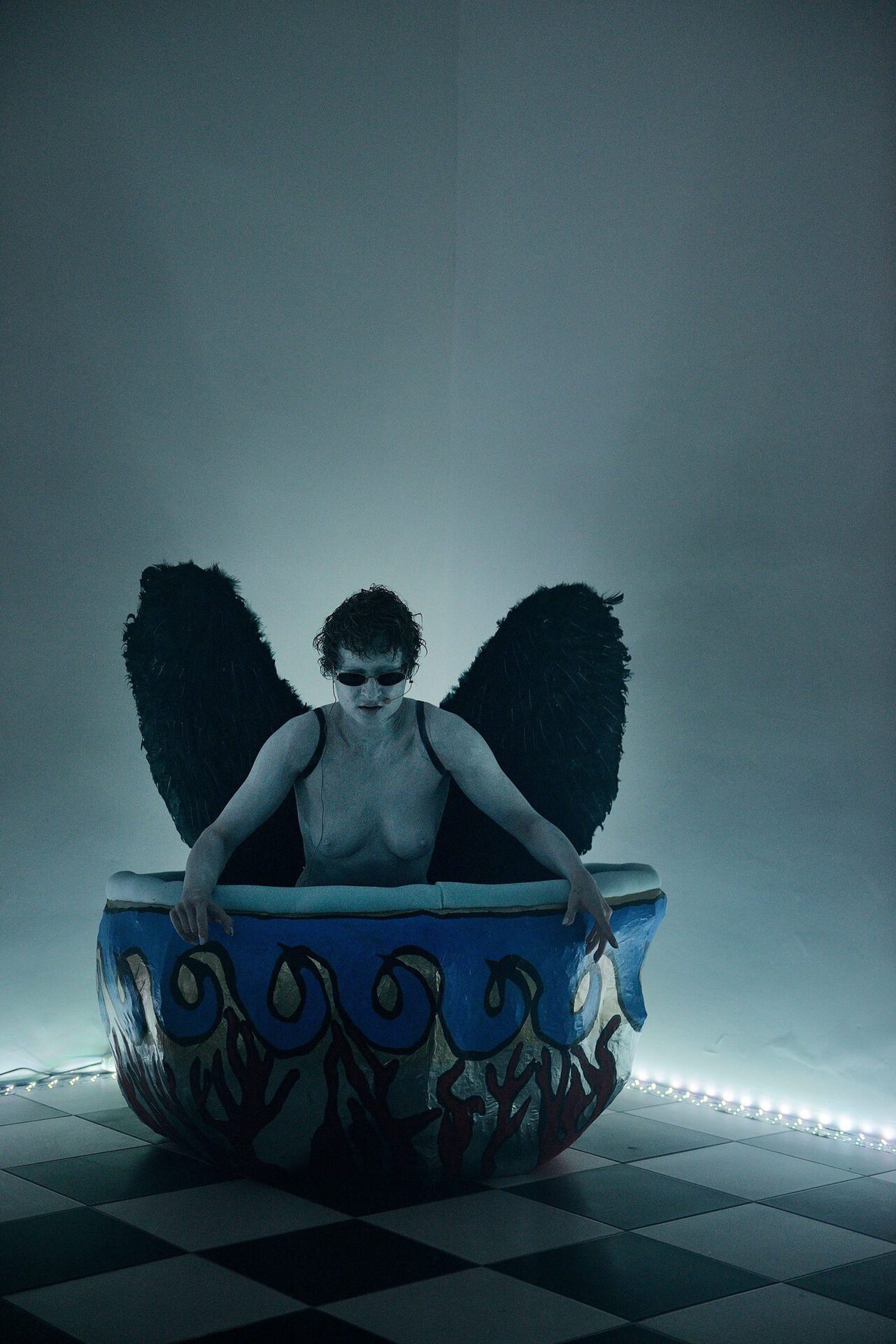 01.- 02. Xenia Perek, The olympic sprint with the giggle laughter #1, 2021, Live performance at ADA, Rome, Courtesy of ADA, Rome, Photo credit Roberto Apa