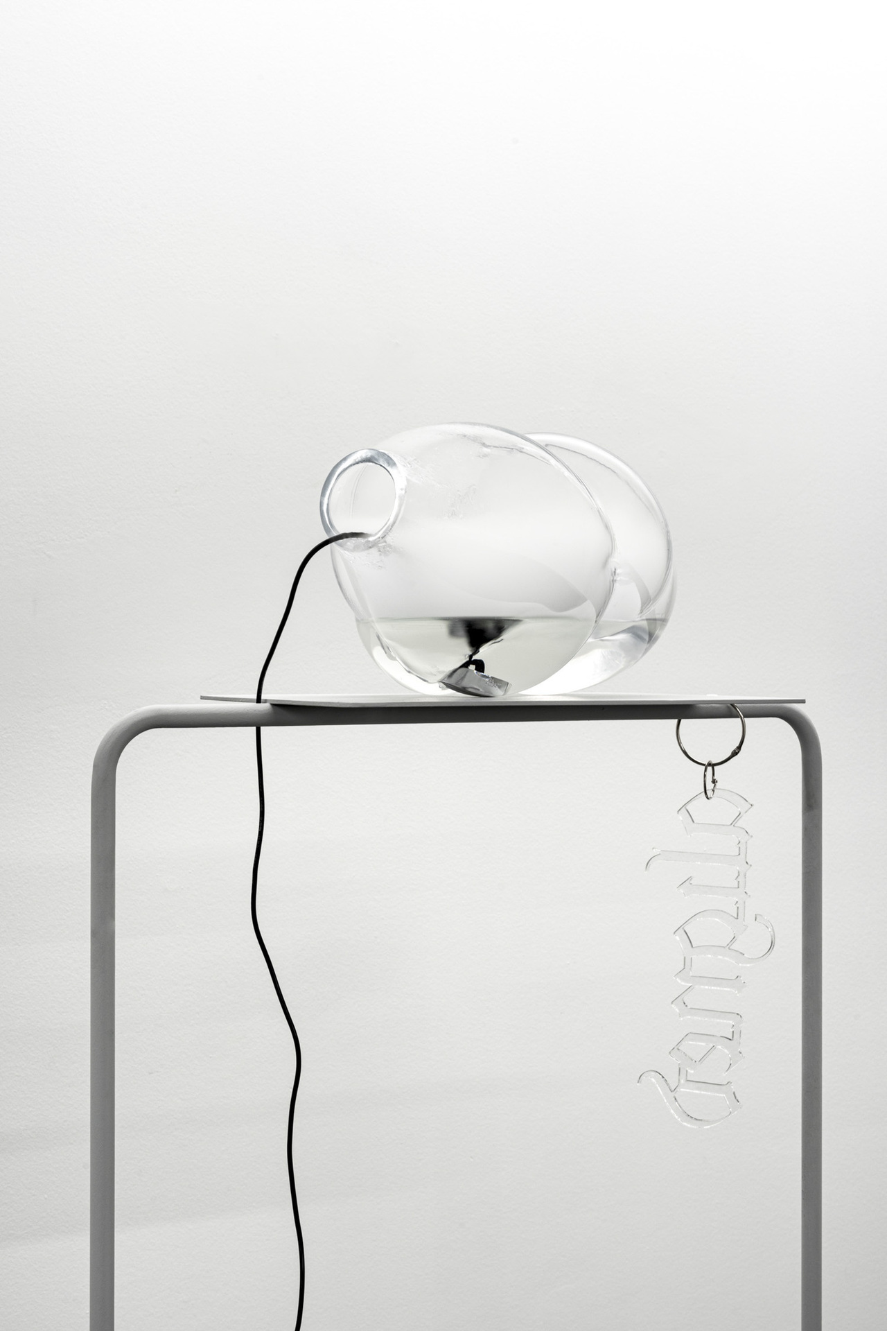 Christiane Peschek, Transition 2, 2022, Glass blowing, vaporizer, 22 x 34 x 19 cm, SANATORIUM, Istanbul