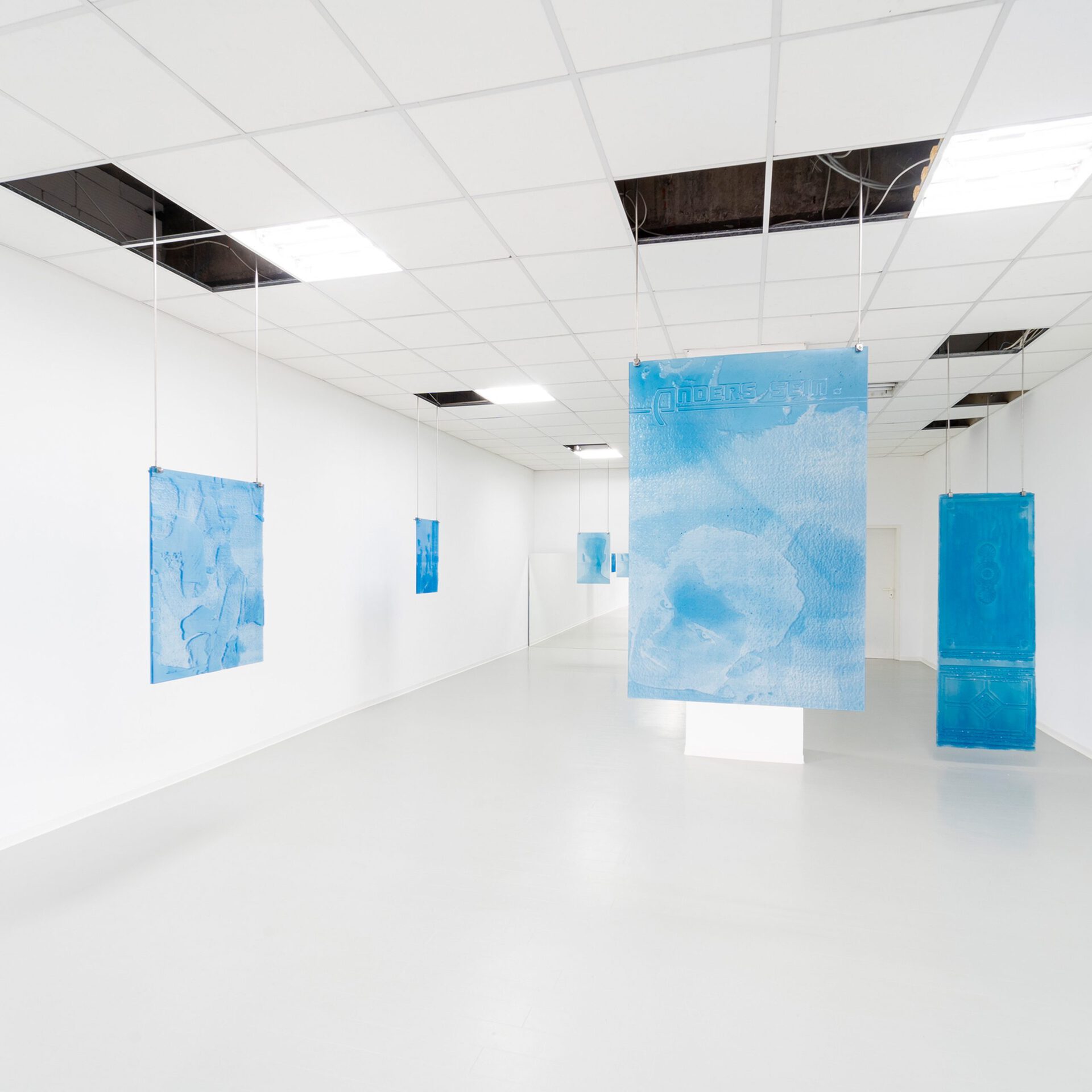 Constantin Hartenstein, Off Grid, 2022, installation view, Kunstverein Dresden