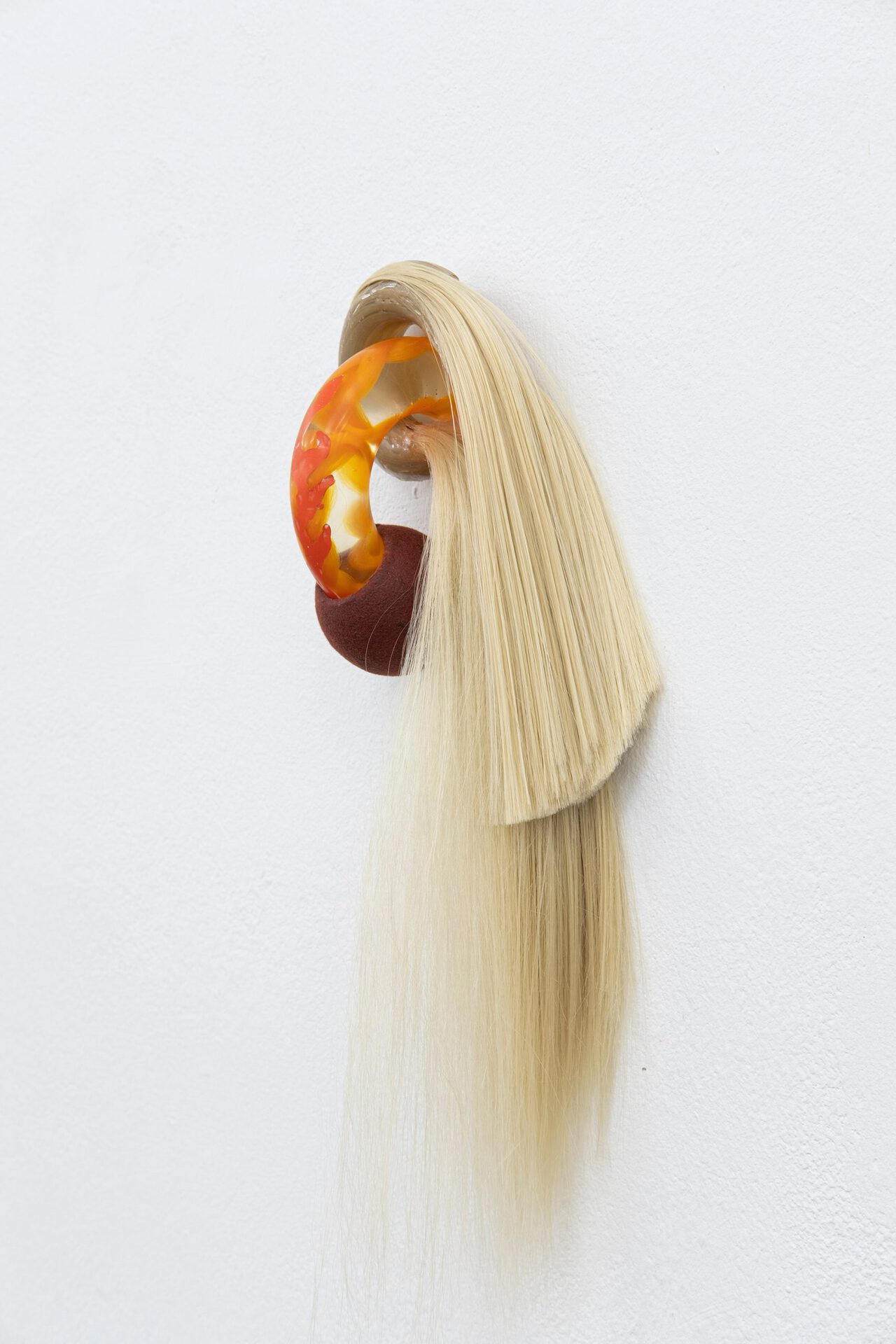 Zu Kalinowska, Occam’s Knot 2021 Human & Synthetic Hair, Epoxy, Wood,9x17x40cm