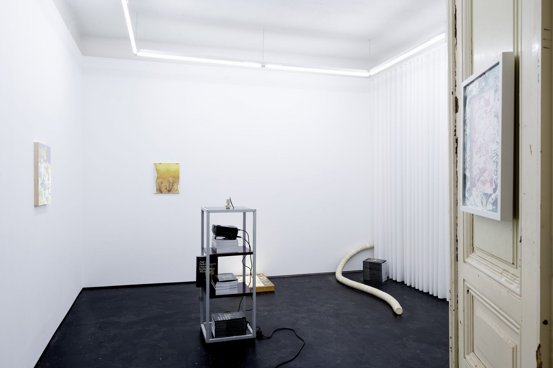 off image, Installationview, MAUVE, 2022