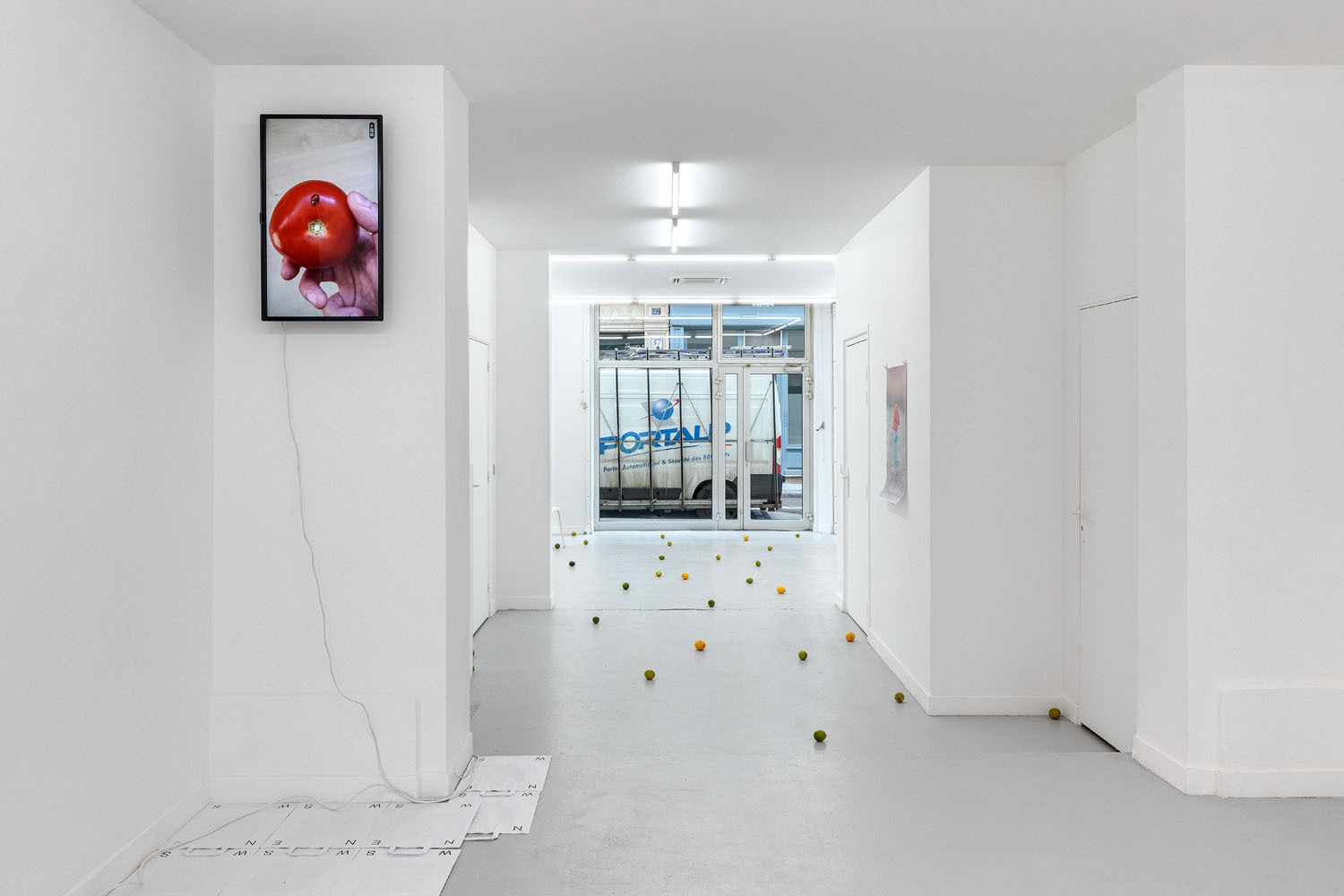 Red planet, 2019, looping video on TV screen, 56 seconds, with sound