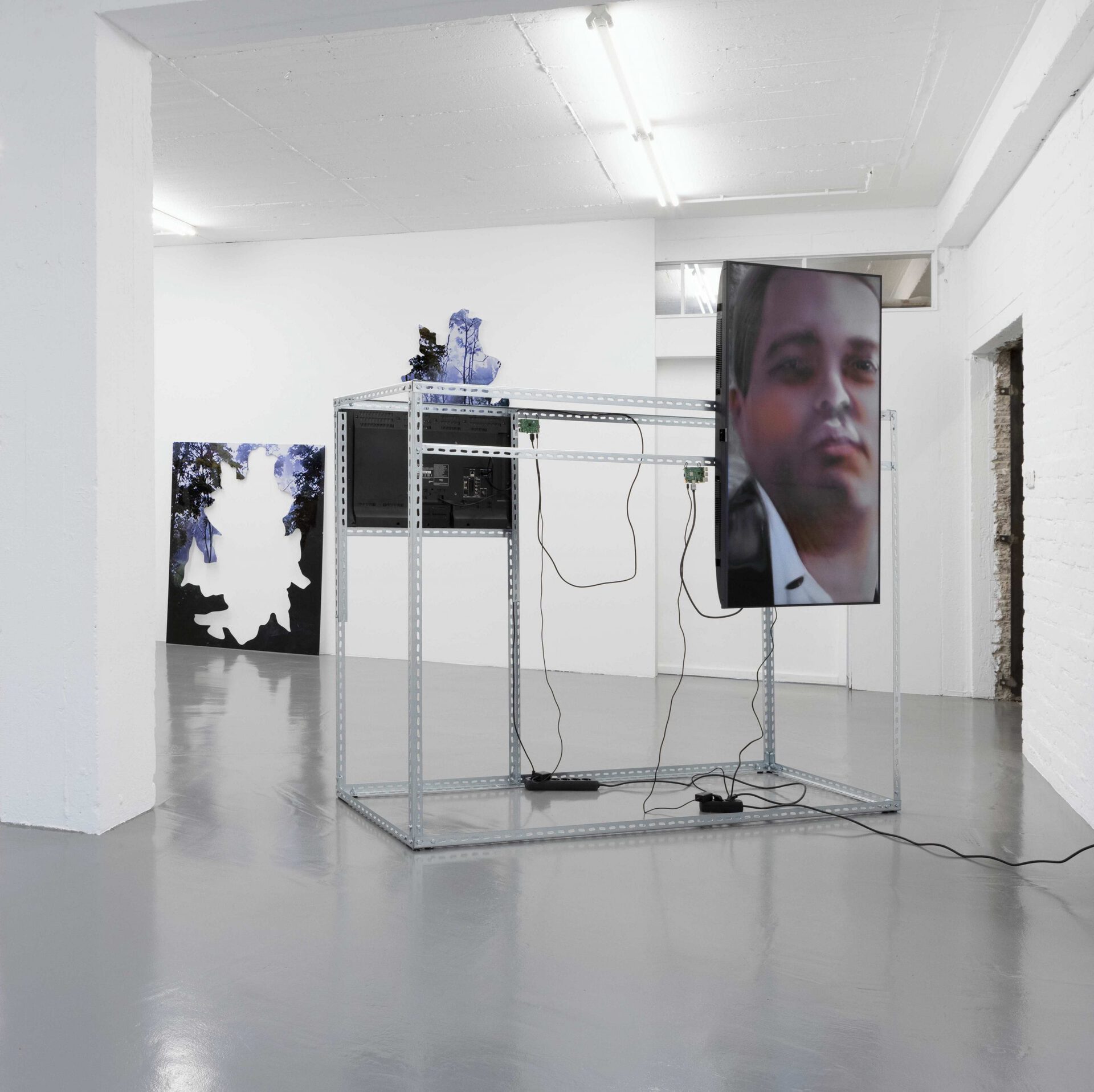 Max Kreis, I don´t listen to the news no more, exhibition view 7, MARTINETZ, 2022