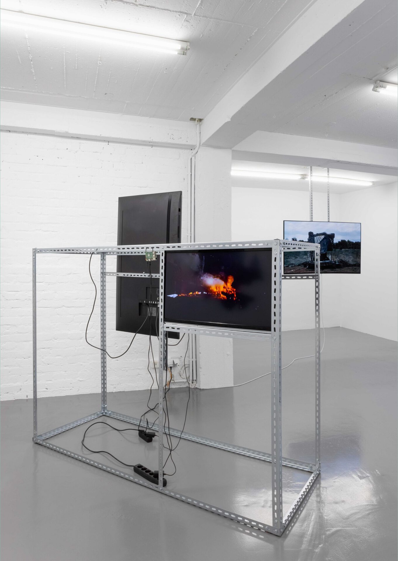 Max Kreis, I don´t listen to the news no more, exhibition view 3, MARTINETZ, 2022
