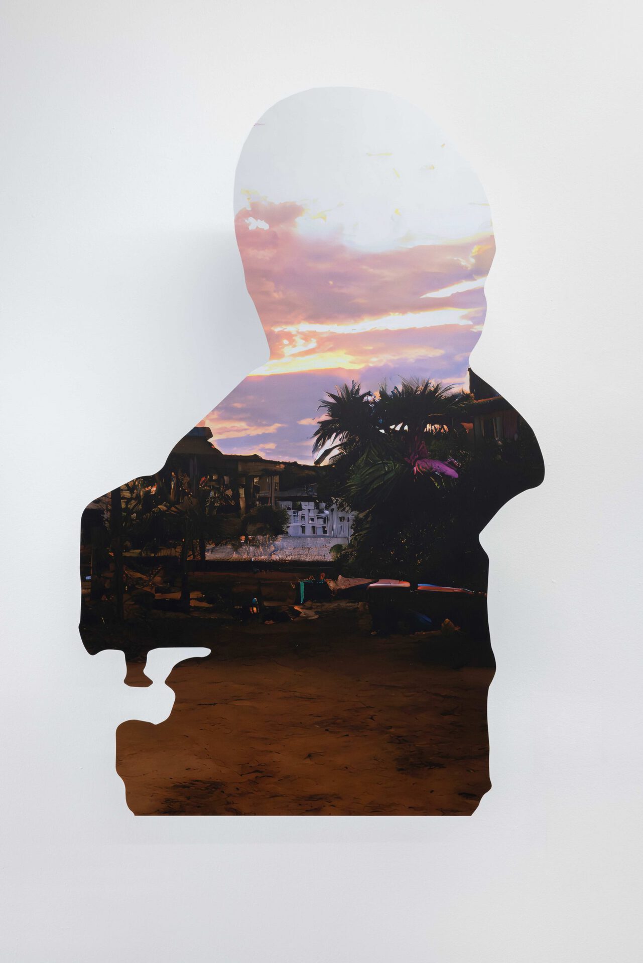 Max Kreis de_dust, 2022 UV print, custom shape on screen mount 136 × 89 cm