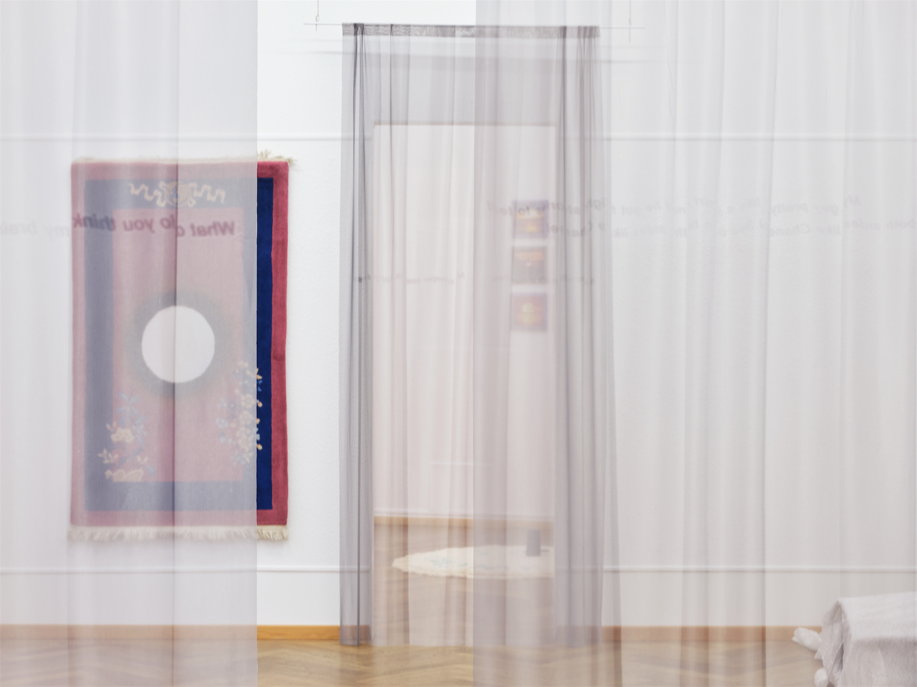 Installation views Stitches. Home as Composition, Pablo Rezzonico Bongcam, Camille Farrah Buhler (curtains), KRONE COURONNE, 2022. Photo: © Nicolas Delaroche Studio