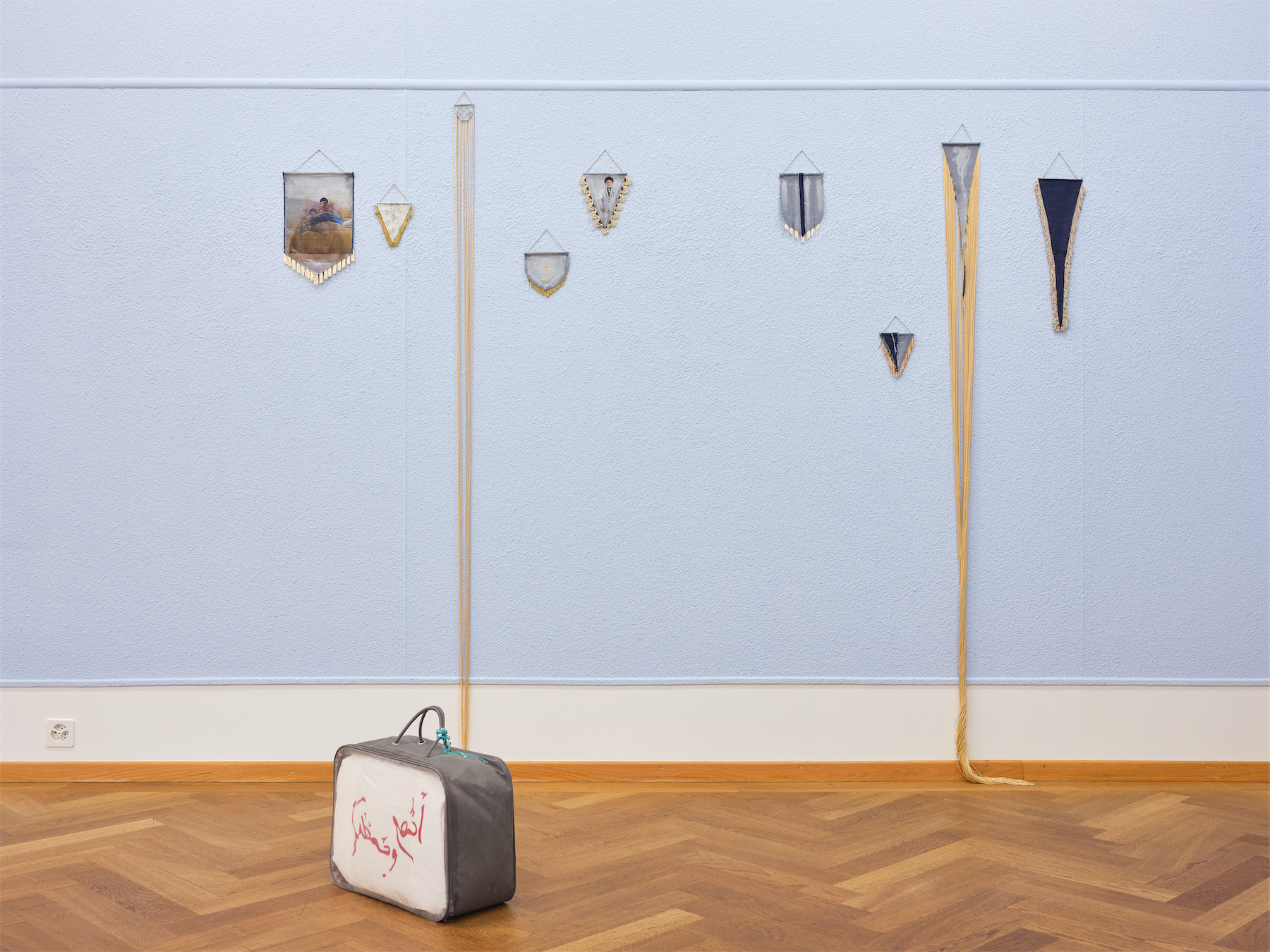 Installation views Stitches. Home as Composition, Shamiran Istifan, KRONE COURONNE, 2022. Photo: © Nicolas Delaroche Studio