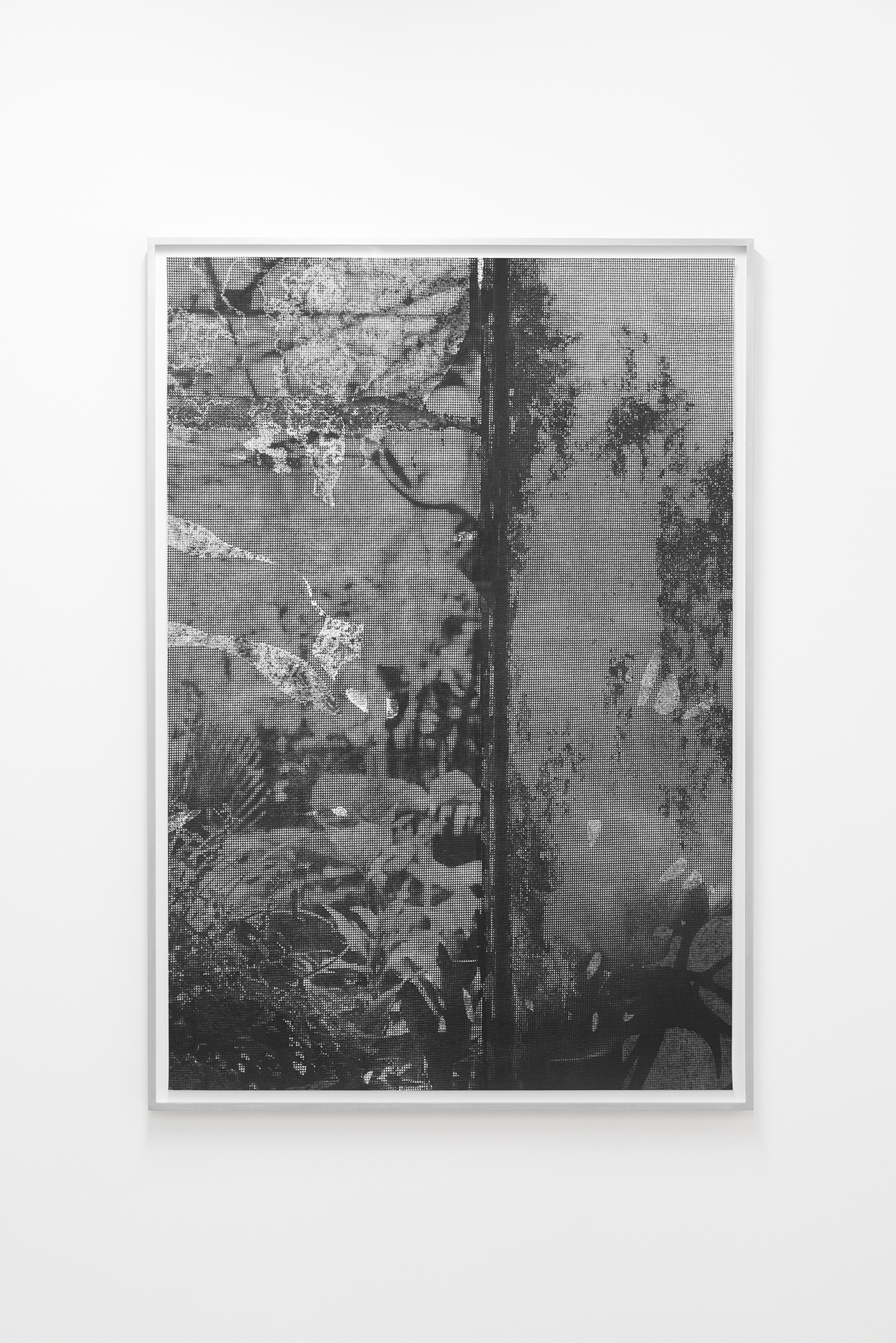 Berit Schneidereit, retouch I, 2021, photogram on gelatin-silver print, 142x97cm