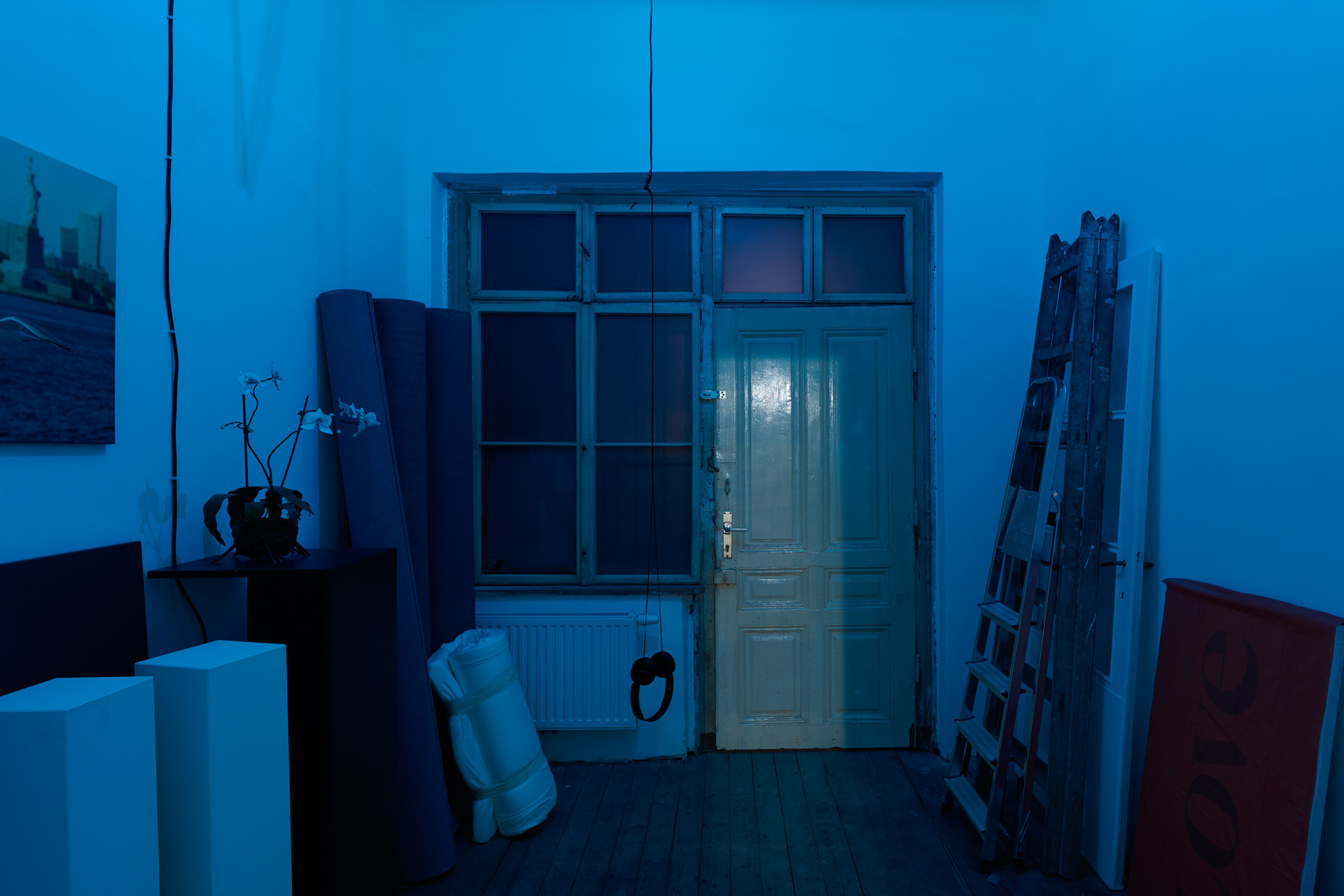 Becket MWN, Sitcom Architecture, installation view, Kevin Space 2022.  Photo: Maximilian Anelli-Monti