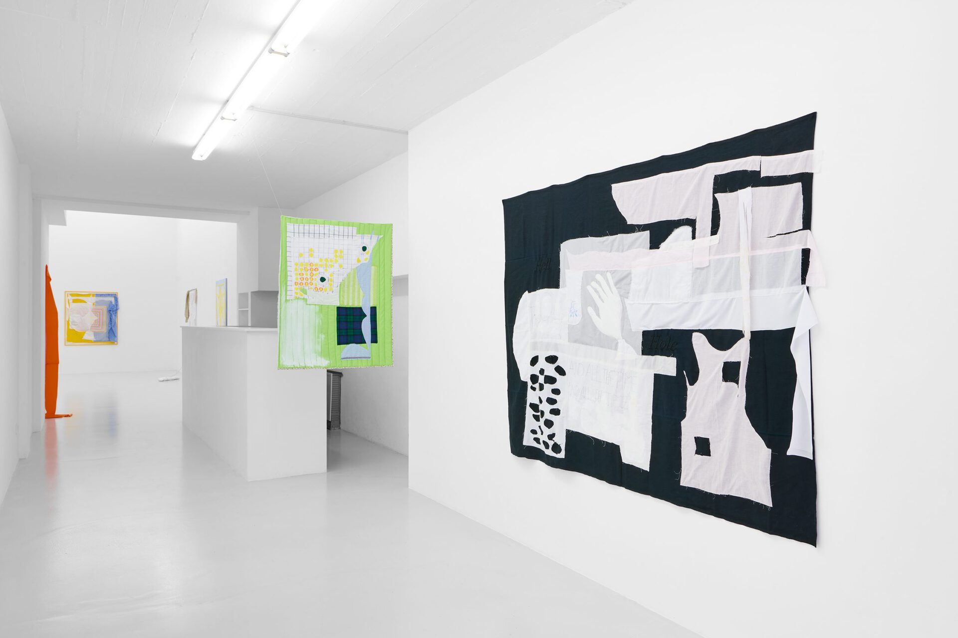 Franca Scholz, bone marrow, installation view, 2022.