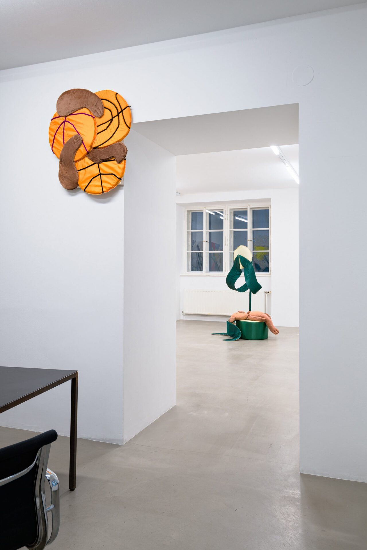 Daniel Ferstl, Lovers, installation view, Wonnerth Dejaco, Vienna 2022. © Wonnerth Dejaco and the artist. Photo: Peter Mochi