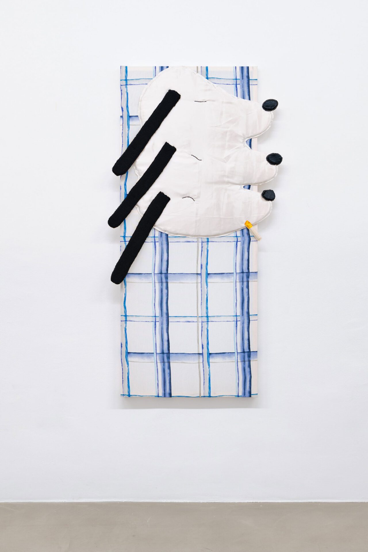 Daniel Ferstl, Welcome to me, 2022, PU-satin, terry cloth, foam, yarn, cotton, wood, 160 x 83 cm. © Wonnerth Dejaco and the artist. Photo: Peter Mochi