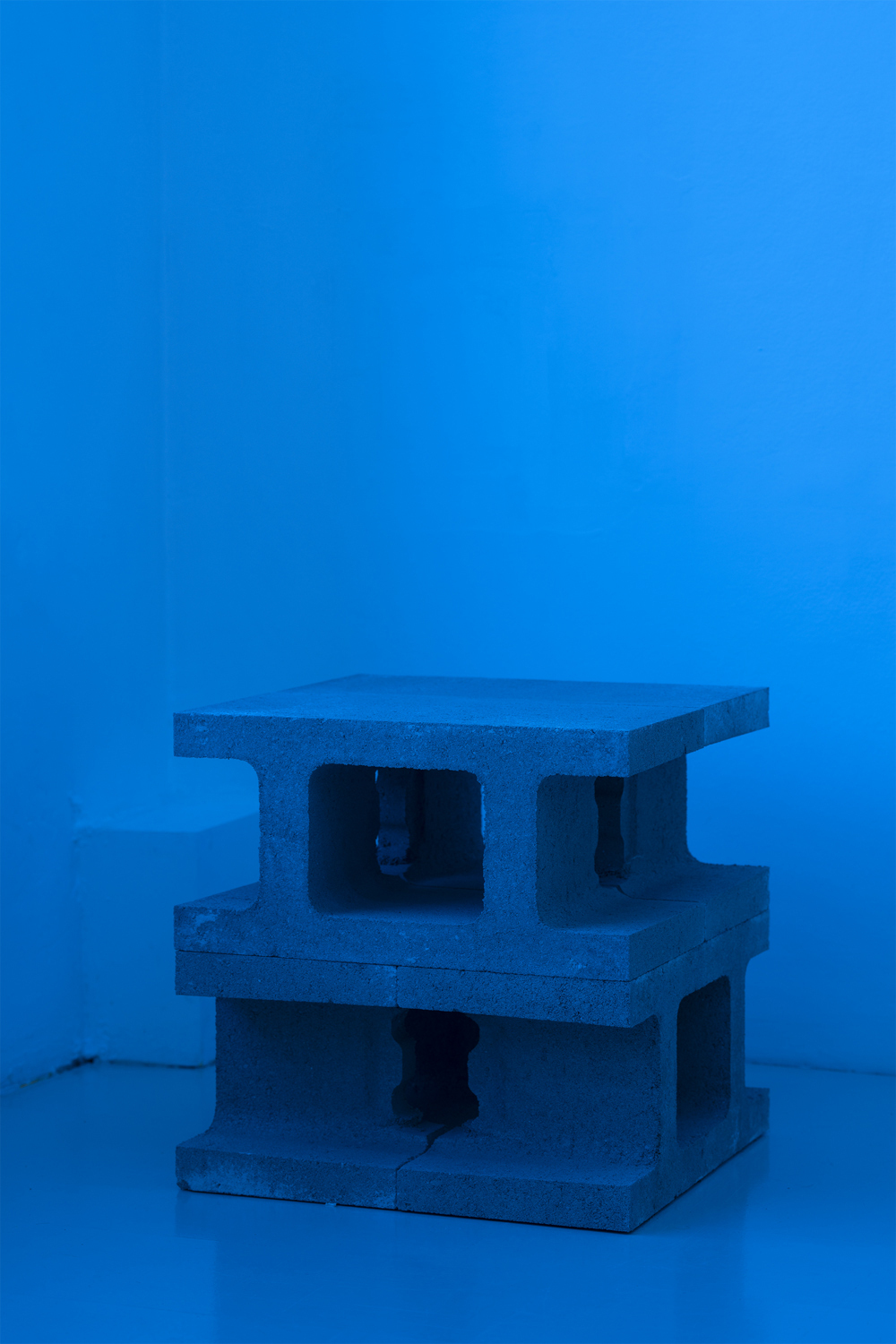 Fathia Mohidin & Adele Kosman, Pumping Gas (You’ve Touched on More Water) installation detail.