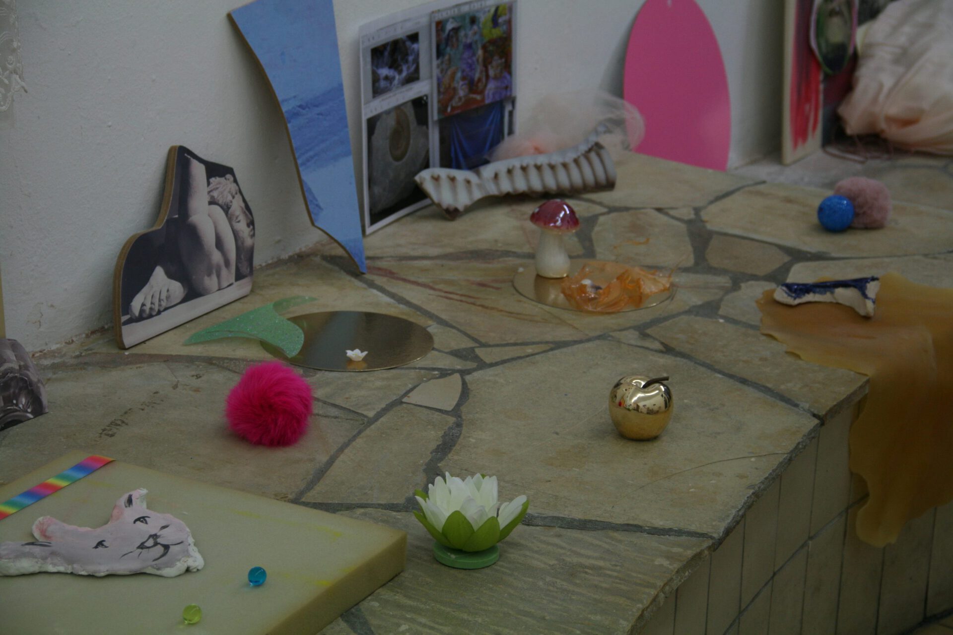 Jana Rippmann, Fit for life, 2022, mixed media