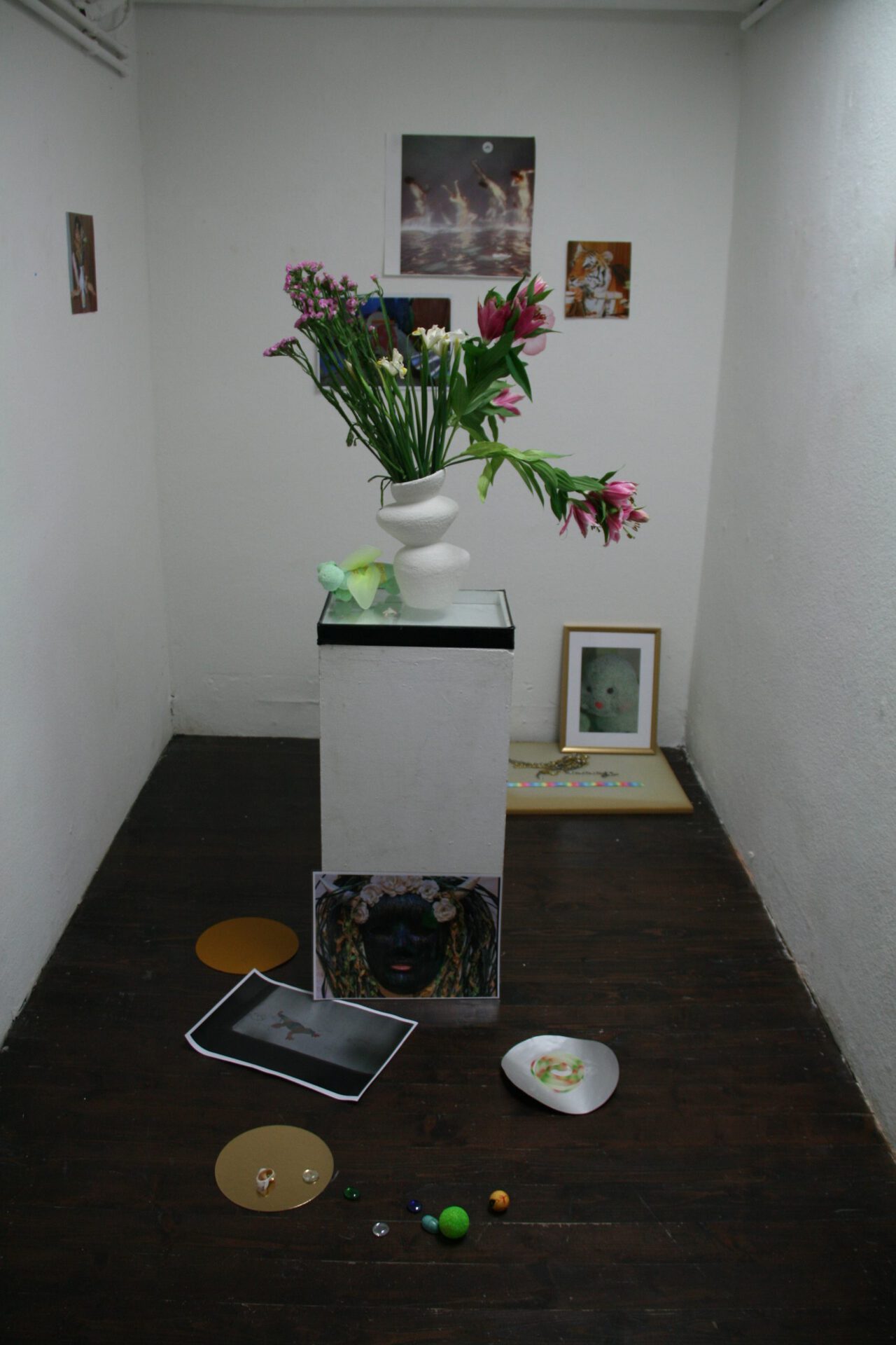 Jana Rippmann, smell, 2022, mixed media