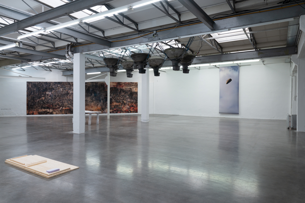 Installation view I Did Not See It Coming at Lothringer 13 Halle, München 2022