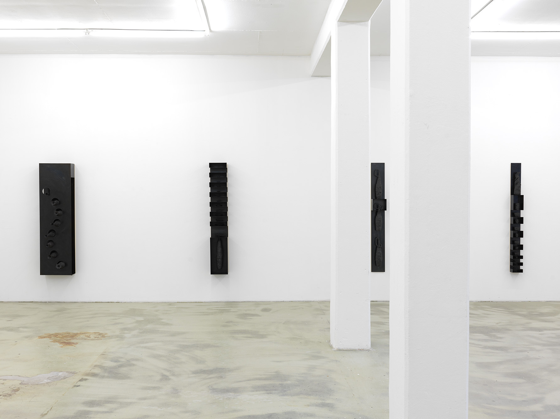 itself and else, 2022; Klemm's, Berlin.