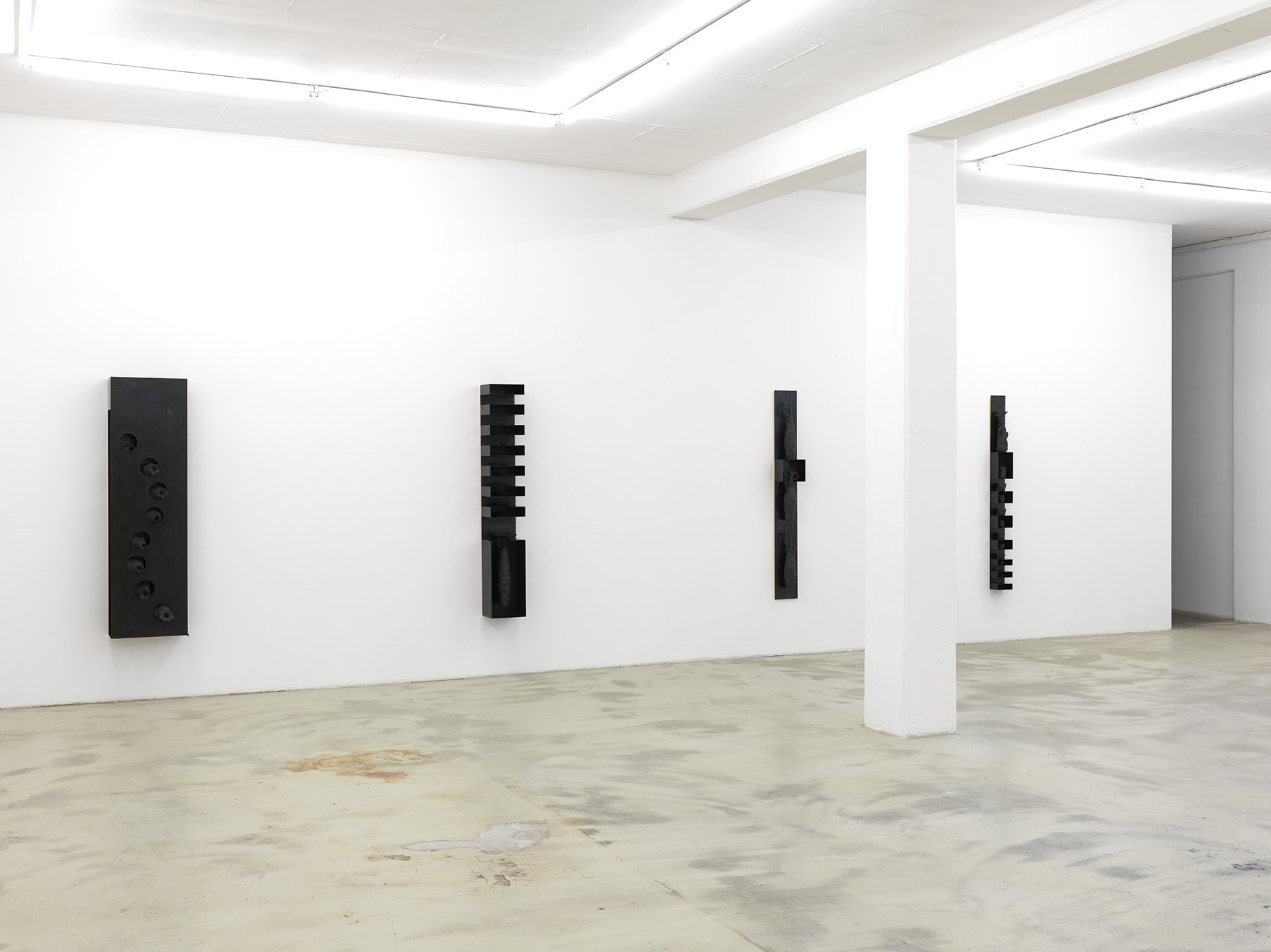 itself and else, 2022; Klemm's, Berlin.