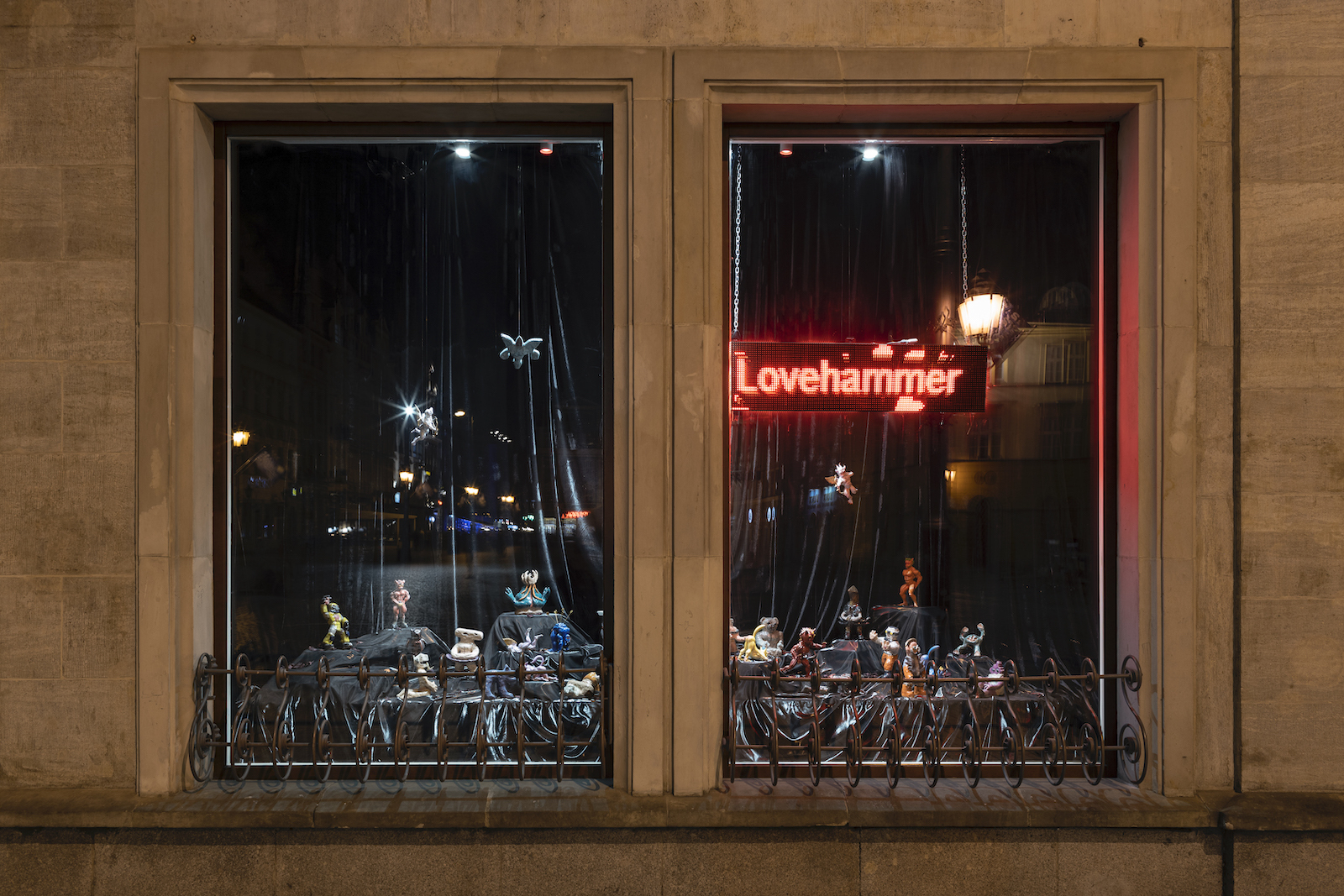 Jan Możdżyński, Sebulec – Lovehammer, exhibition view, Krupa Gallery, 2022