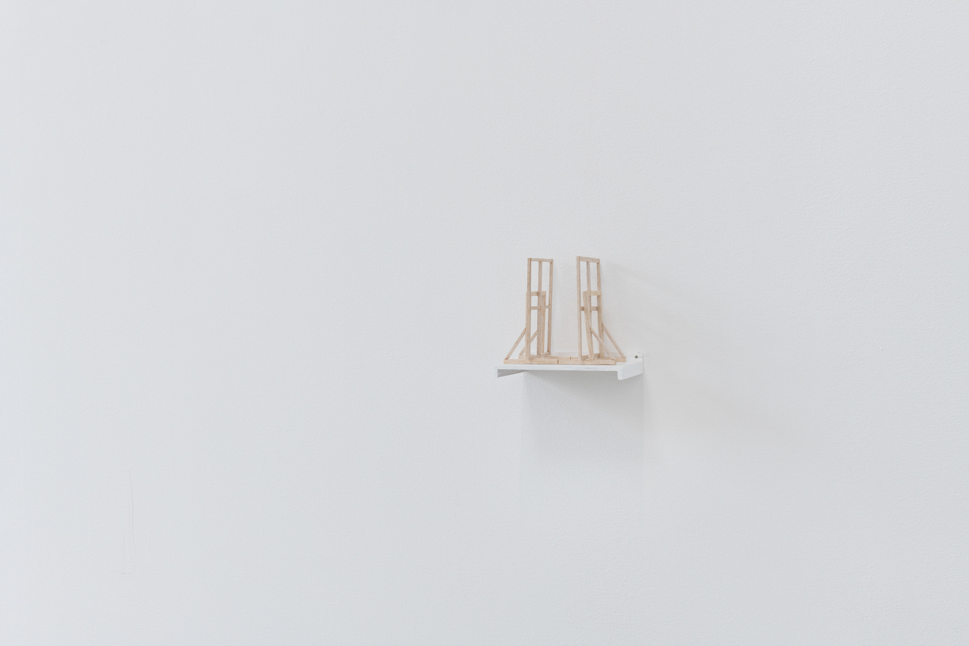 Chae Biole Park & Nicholas Stewens, Untitled, 2022, wood, 12,5x13,5x8,5cm.