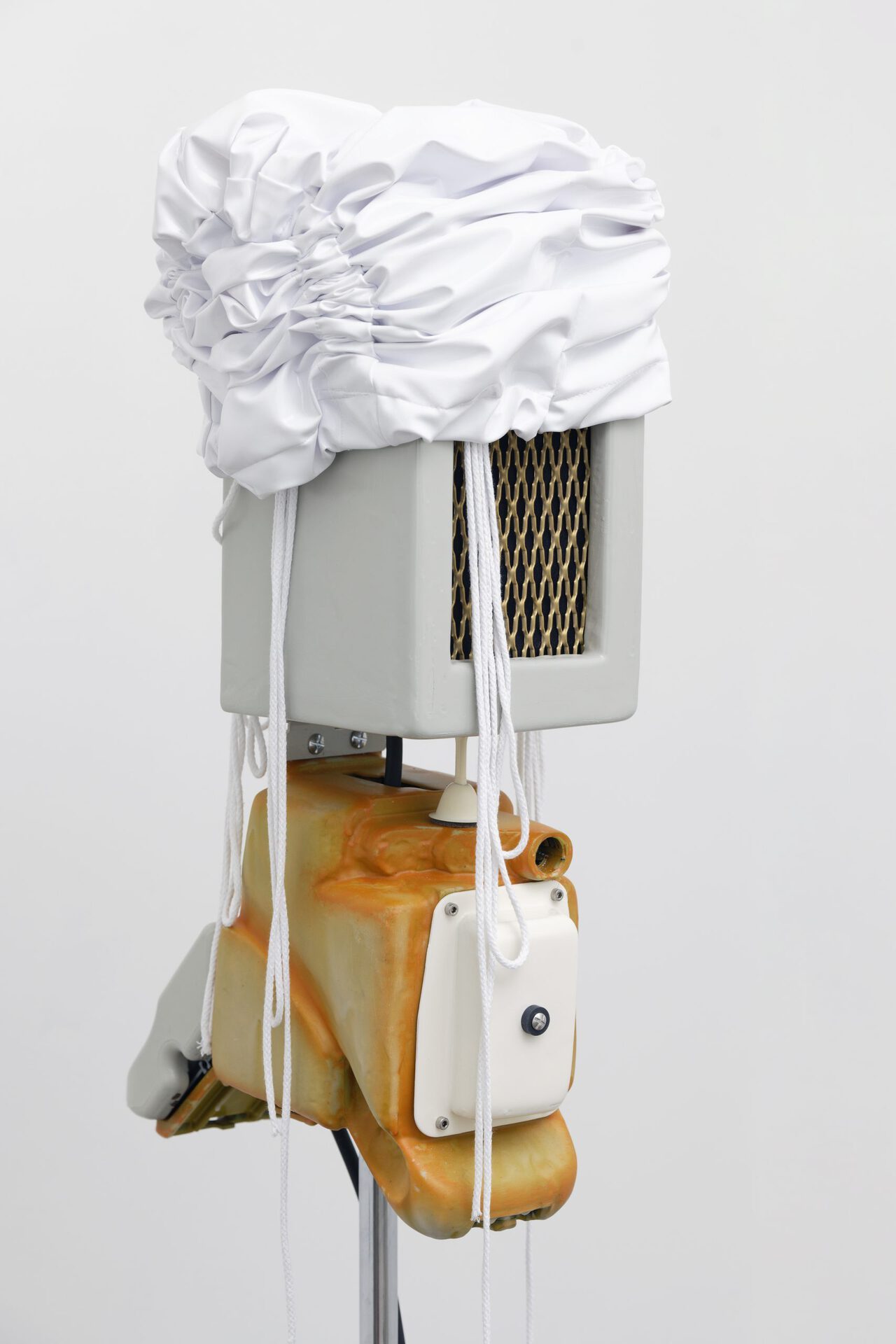 Erwan Sene, NL3 mobile-speak (detail), 2022, wood, stainless steel, polyurethane resin, aluminum, vinyl fabric, electric cable, speaker, paint, 149 x 38 x 23 cm, unique