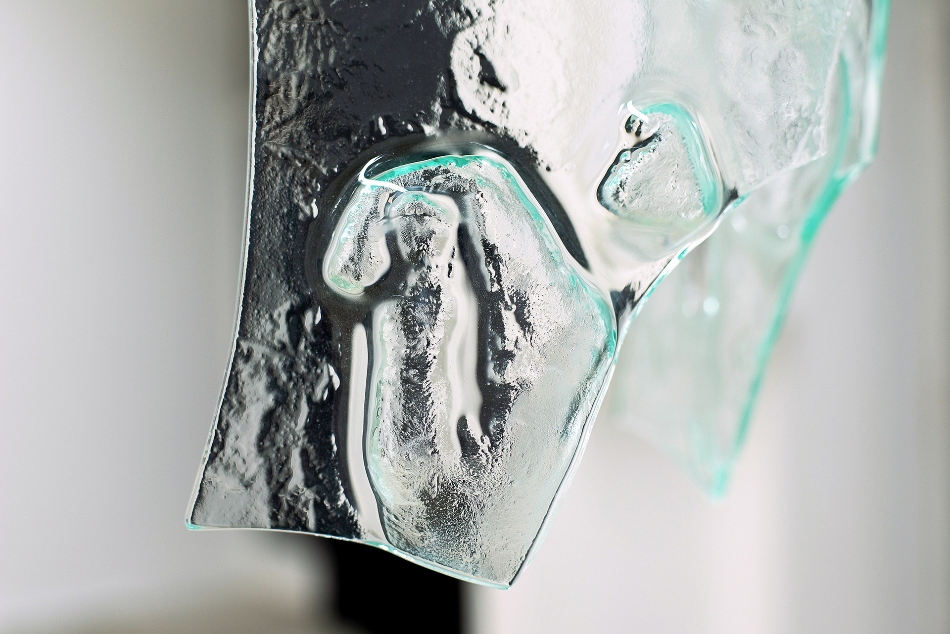 4 Leontios Toumpouris – To maintain patency #1, 2022, mild steel, fused glass, resin, 275 x 60 x 40 cm, detail.
