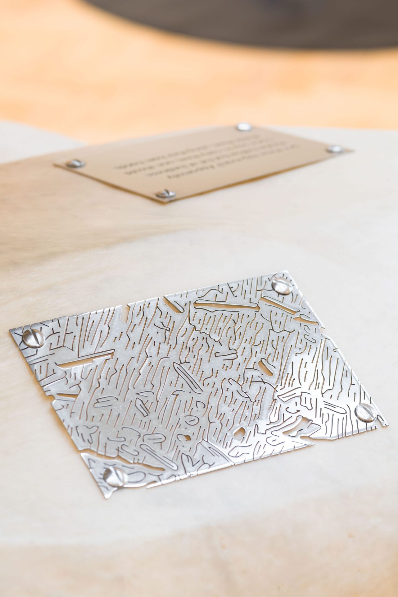 Thomas Pellerey Grogan, Thinking like a mountain, 2022, Sculpture #2 detail, polyester resin, stainless steel, aluminium, plastic, h.150 x w.110 x d.98 cm