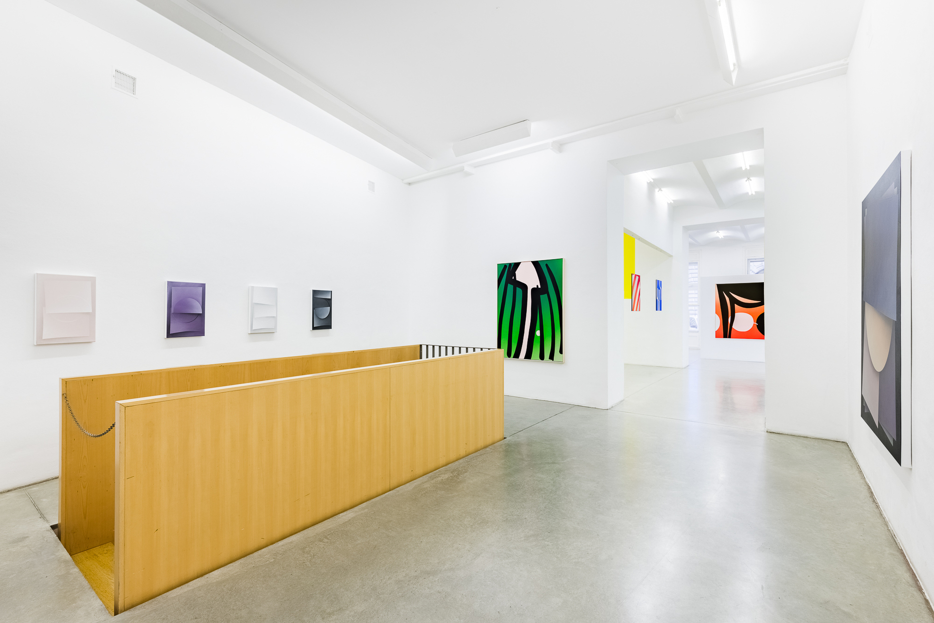 Exhibition view TRIO FEMININ | Cornelia BALTES, Ira SVOBODOVÁ, Natalia ZAŁUSKA, Christine König Galerie, Vienna 2022