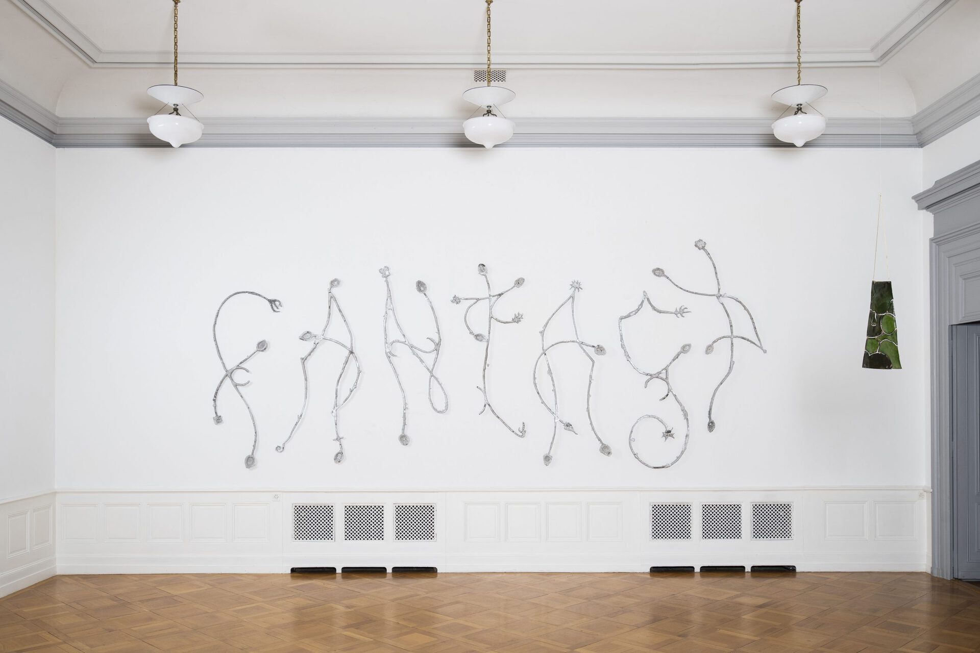 Paul Paillet, Fantasy, 2022, cast Aluminum, enameled steel, screw, magic stone, 900 x 240 cm