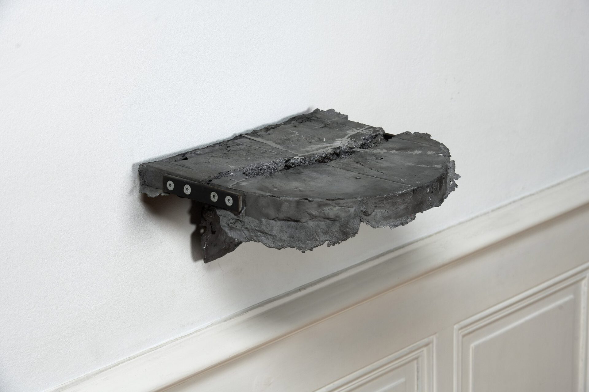 Paul Paillet, Lies my parents told me, 2015, cast Aluminium, steel, 33 x 30 x 18 cm