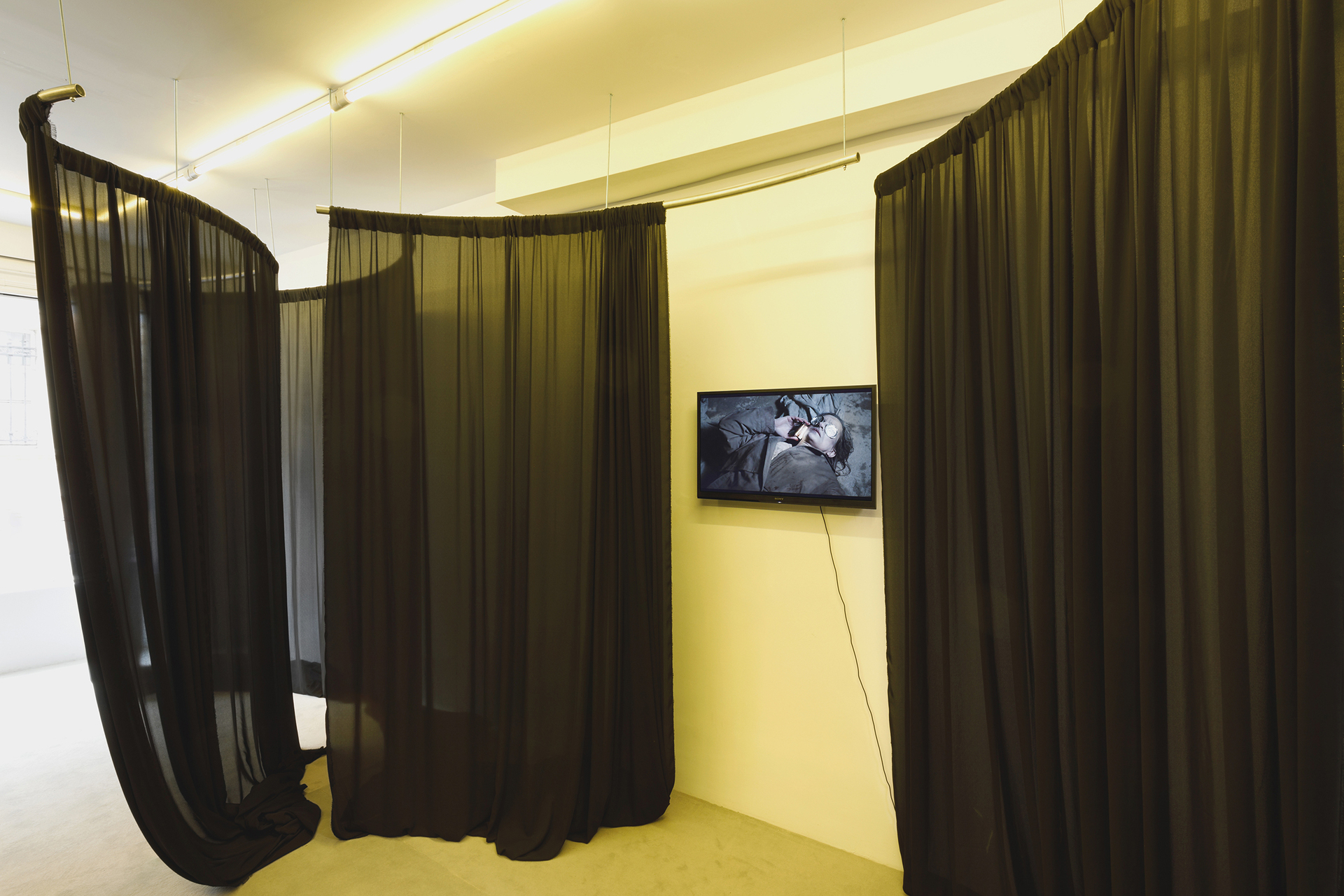 Laura Gozlan, Foulplay, 2022, solo show overview IV