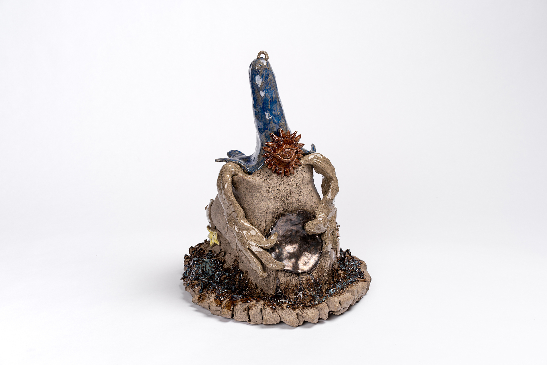 Daniel Oksenberg, The Wizard (The Soul Collector), 2022, stoneware, 35x26x21 cm