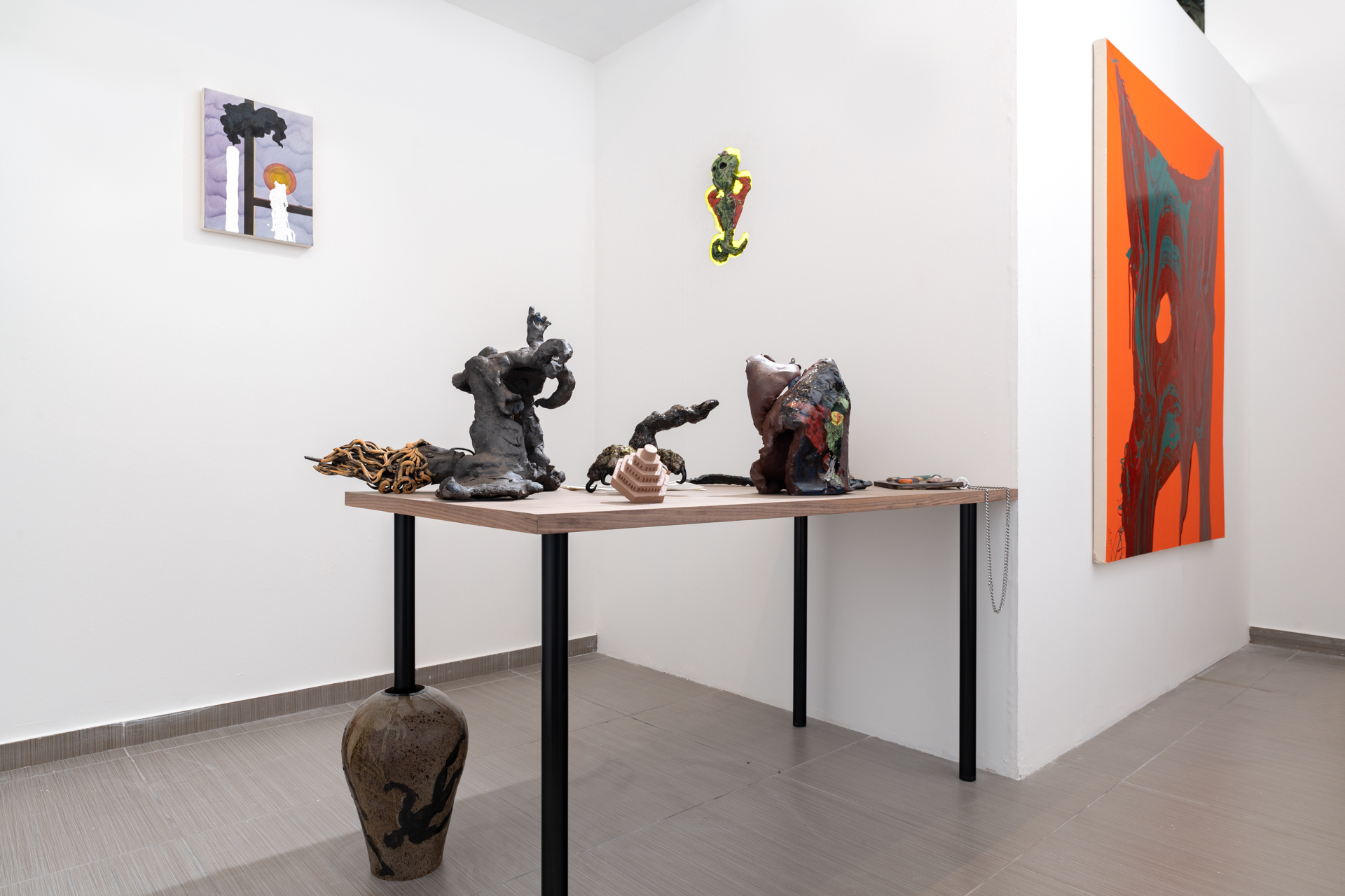 Daniel Oksenberg, Into the Sunset, installation view, 2022, Offnobank, Tel Aviv
