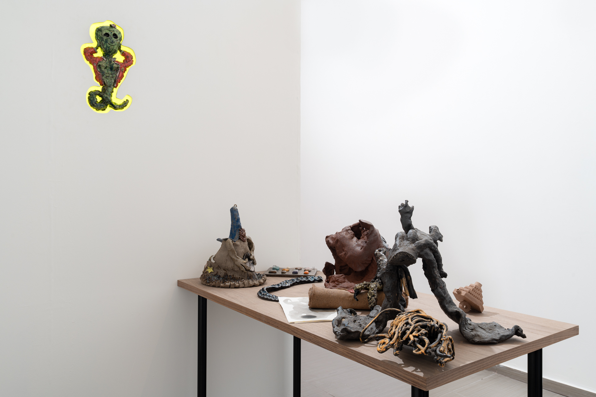 Daniel Oksenberg, Into the Sunset, installation view, 2022, Offnobank, Tel Aviv