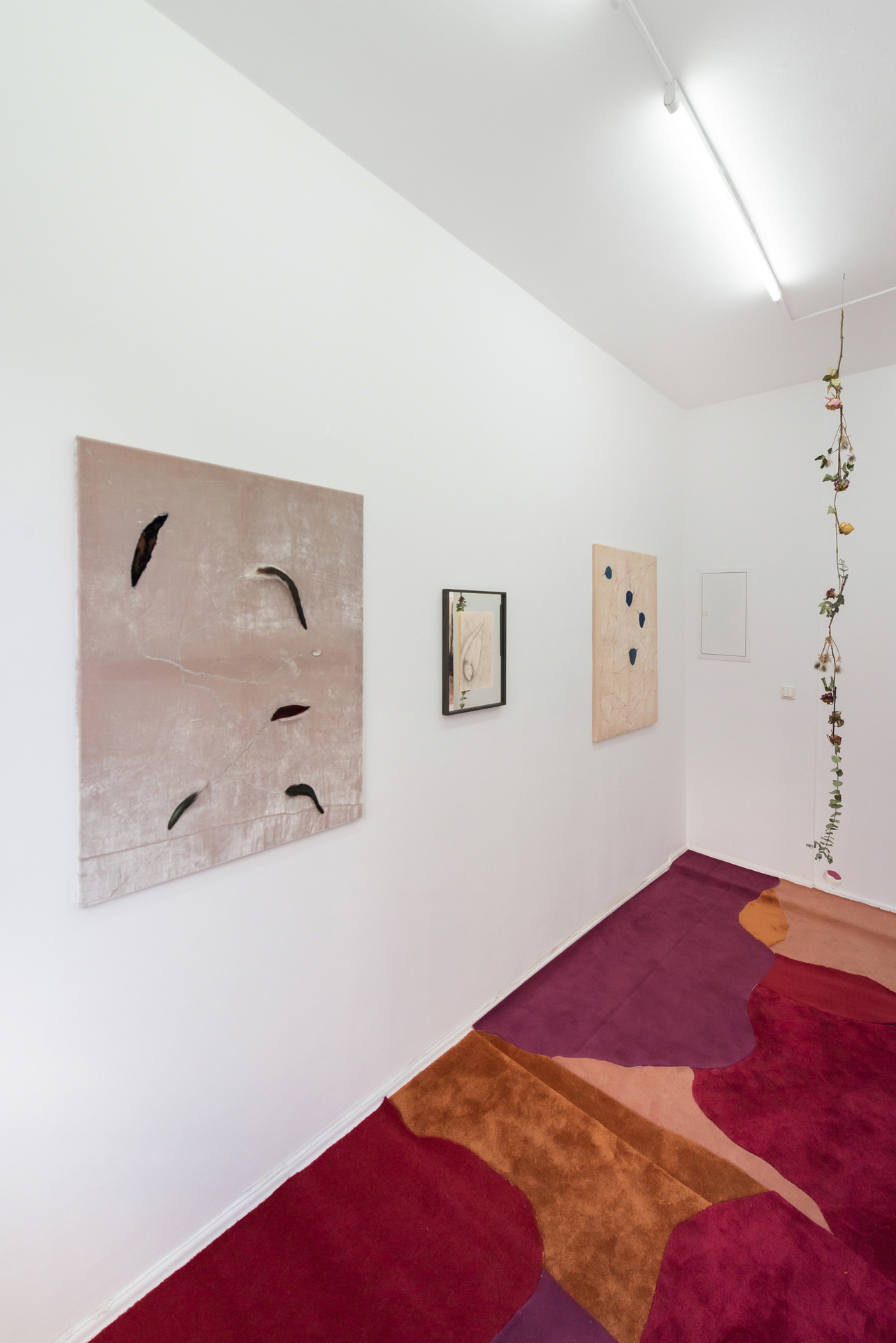 Leda Bourgogne, undercurrent – Curated by Aline Fieker & Marijana Schneider, 2019, exhibition view, Loggia, Munich | Courtesy the artist, Loggia & BQ, Berlin