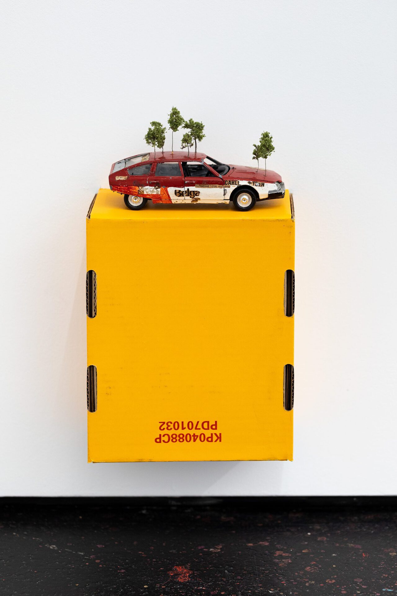 Jack Burton, Kodak Car, Model Citroen CX 2200, Kodak box, model trees, 37 x 12 x 20 cm,
2022