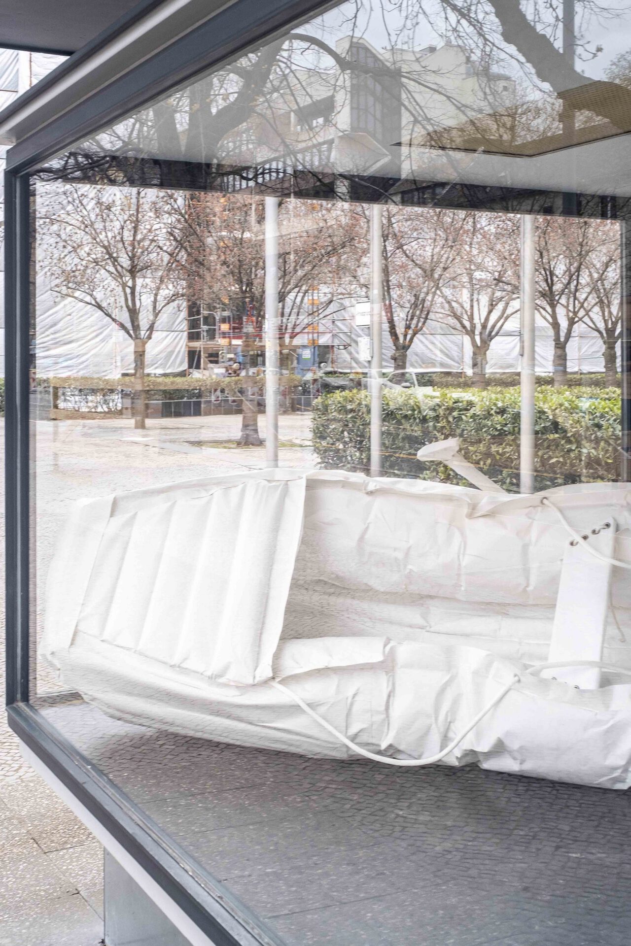 Lucia Kempkes, A Stream of Thoughts to Detach Us From the Current, 2021, stone paper, 400 x 90 x 50cm.