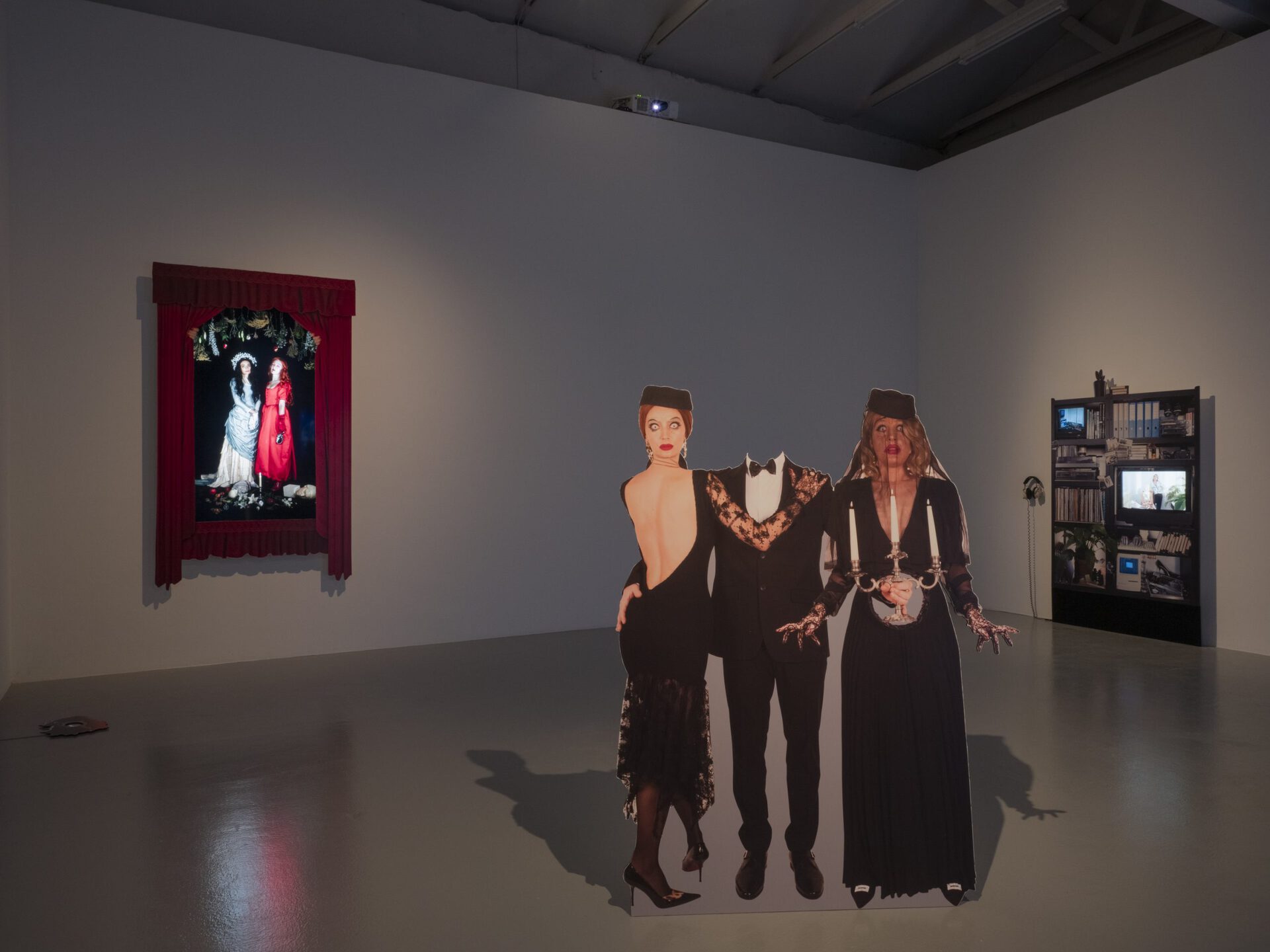 Maria Guta & Lauren Huret, exhibition view, 2022