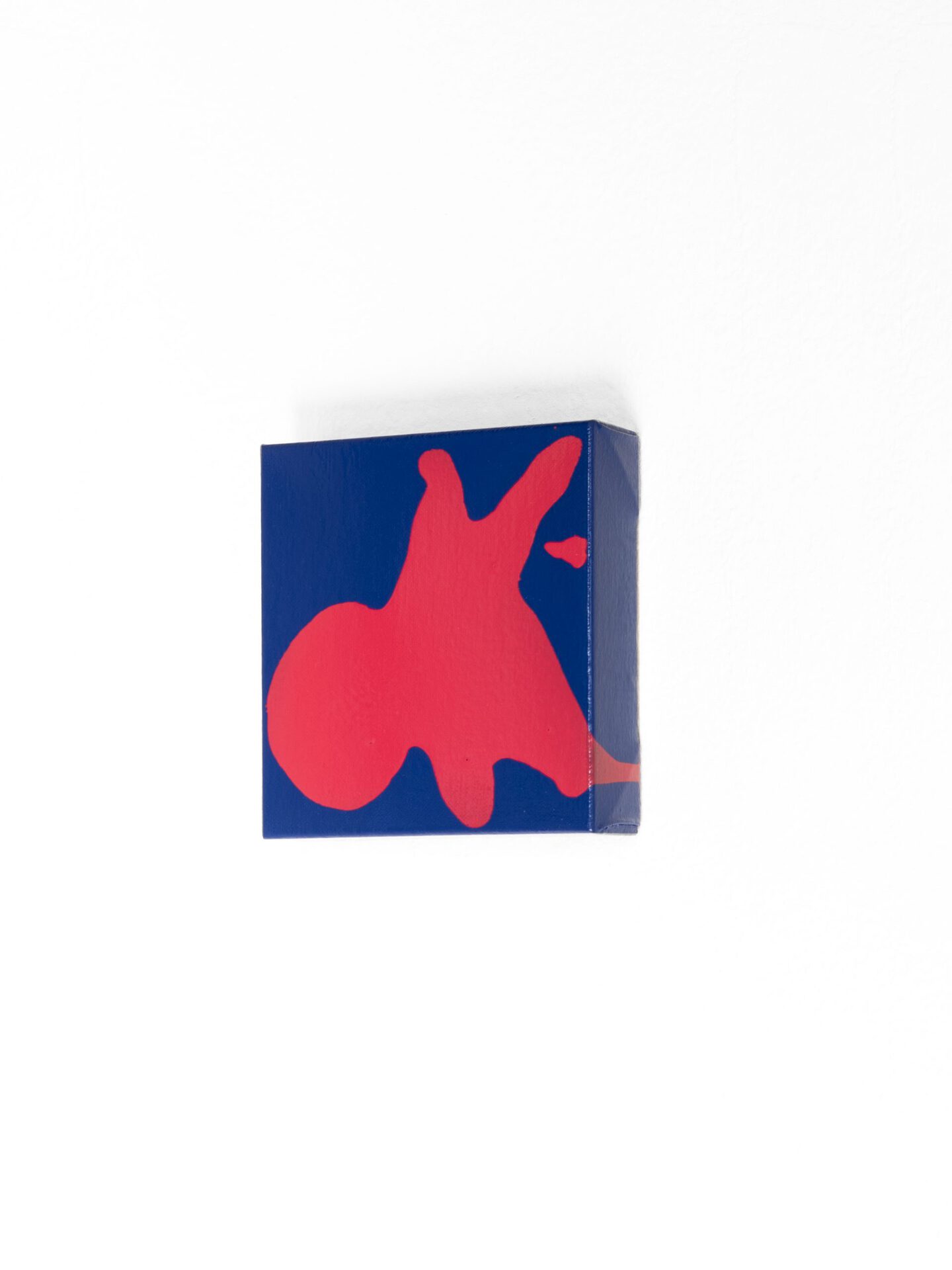 Sarah Benslimane, Ok, 2022, lacquer on canvas, 16 x 15 cm