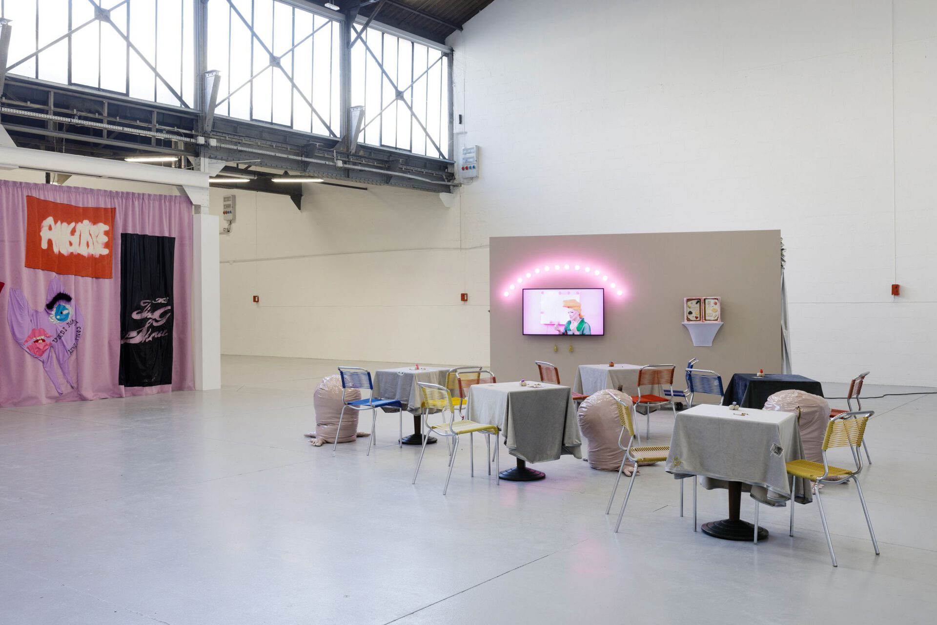 06 - Anouchka Oler Nussbaum - Exhibition view