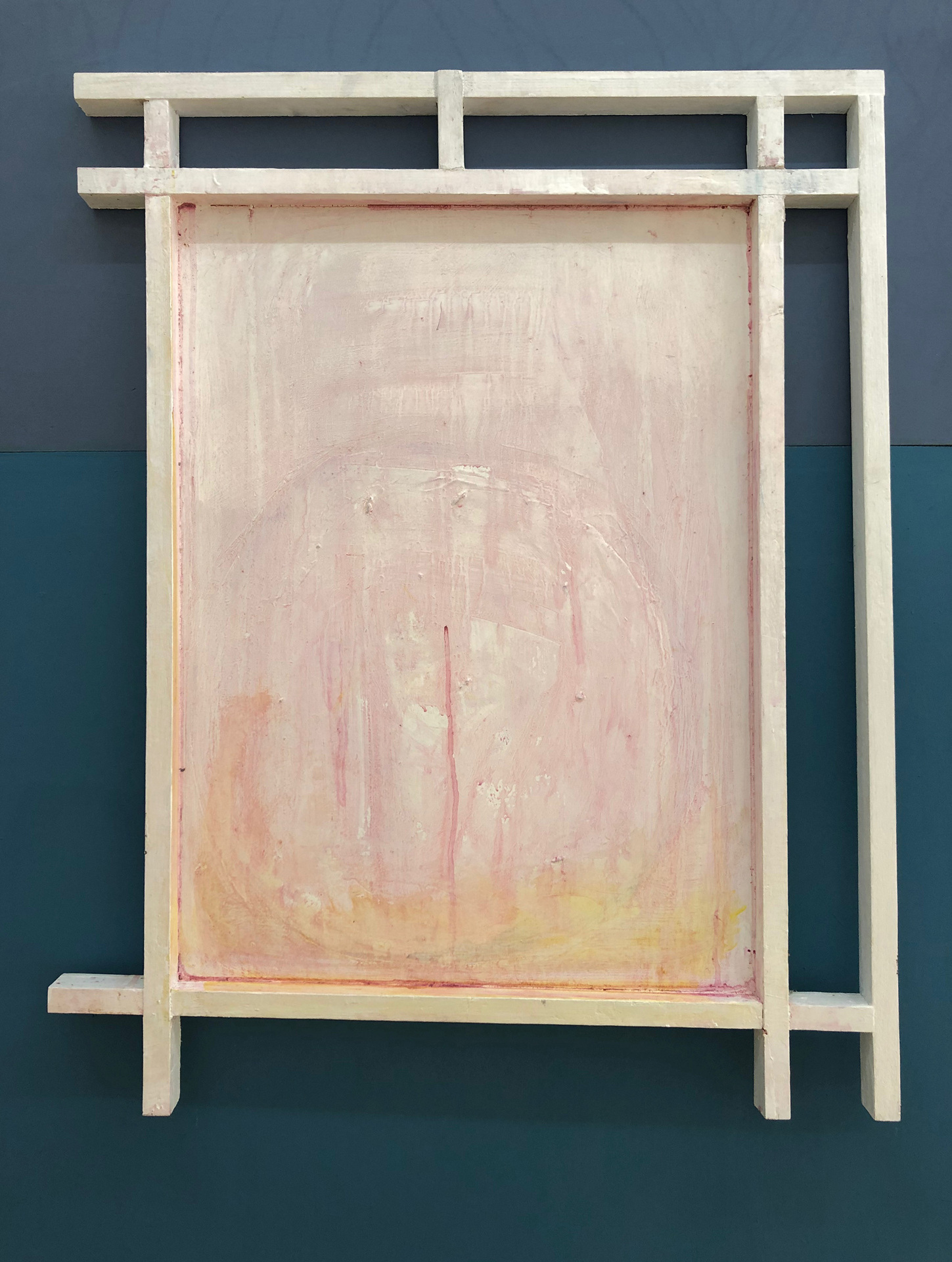 Tillmann Terbuyken, Ohne Titel (Raster/Display), 2021, varnish on wood, 54,5 x 64,5 cm, Unique