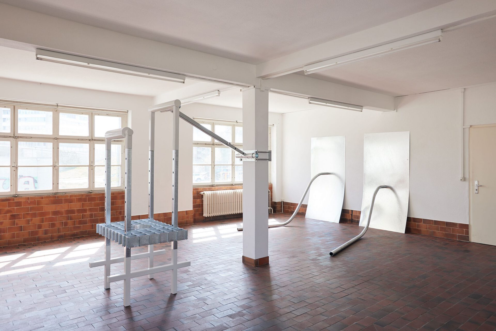 Toni Schmale, Installation view, 2022