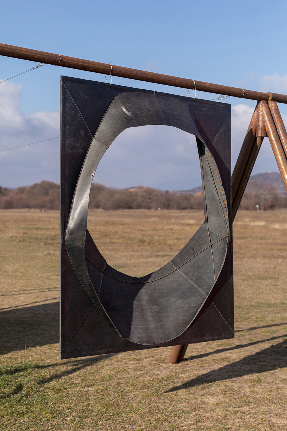 Adrian Kiss, LEather Hole 2, 2021, leather, metal structure, 185 × 150 cm