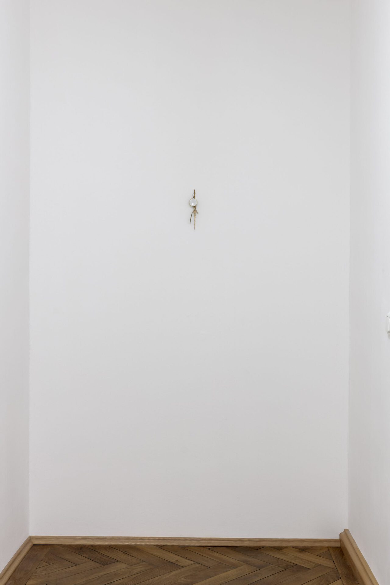David Fesl, Untitled, 2022, plastic, plastic comb, oak skewer, porcelain teapot knob, tin lid, mechanical pencil refill, 18 × 4.2 × 1.9 cm