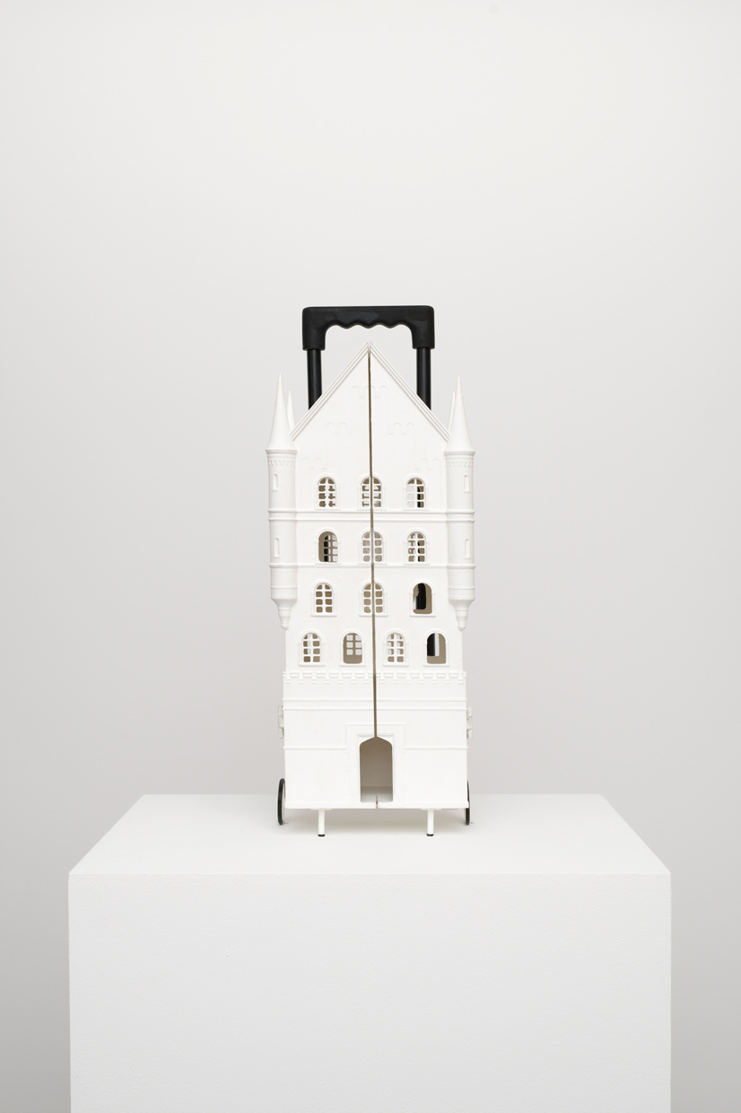 Yasuaki Hamada, Neighbour, Courtesy of the artist and Crèvecœur, Paris. Photo: Aurélien Mole.