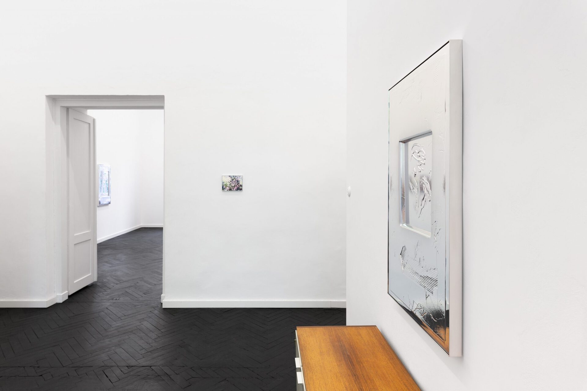 Julia Dubsky, Hannah Sophie Dunkelberg, Heike-Karin Föll, Neuzeit Grotesk, group show at Gunia Nowik Gallery, 2022, exhibition view. Courtesy of Gunia Nowik Gallery.