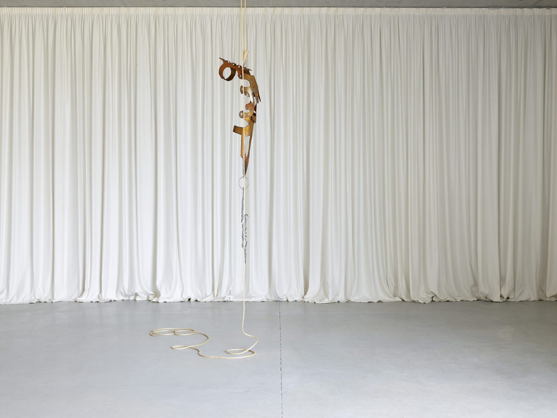 Mauro Ventura, Gisberta, 2022 Rusted steel, galvanized steel and rope