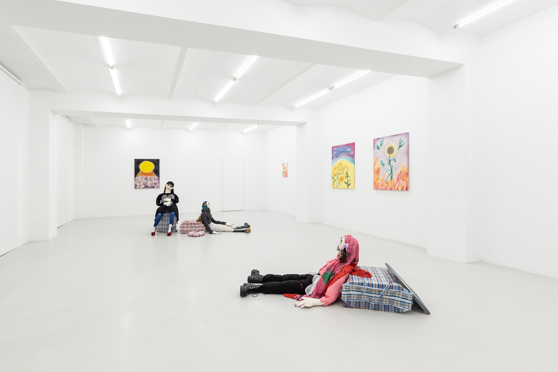 Olga Krykun, Forget-me-nots / Незабудки / Niezapominajki, exhibition view, 2022